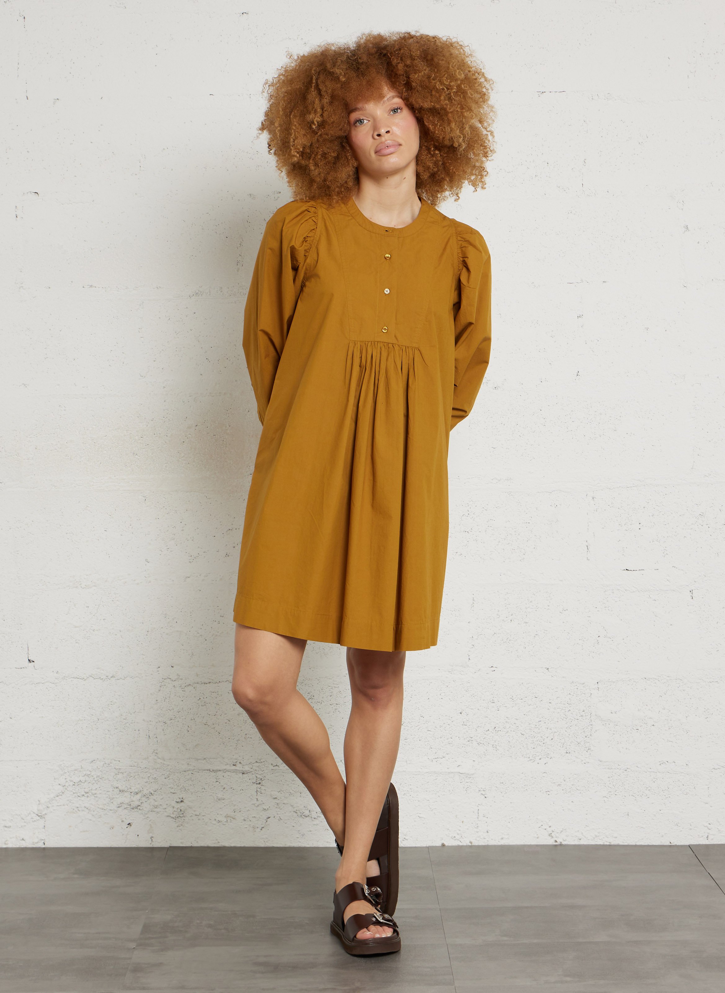 Robe courte col rond en cootn DES PETITS HAUTS Doré