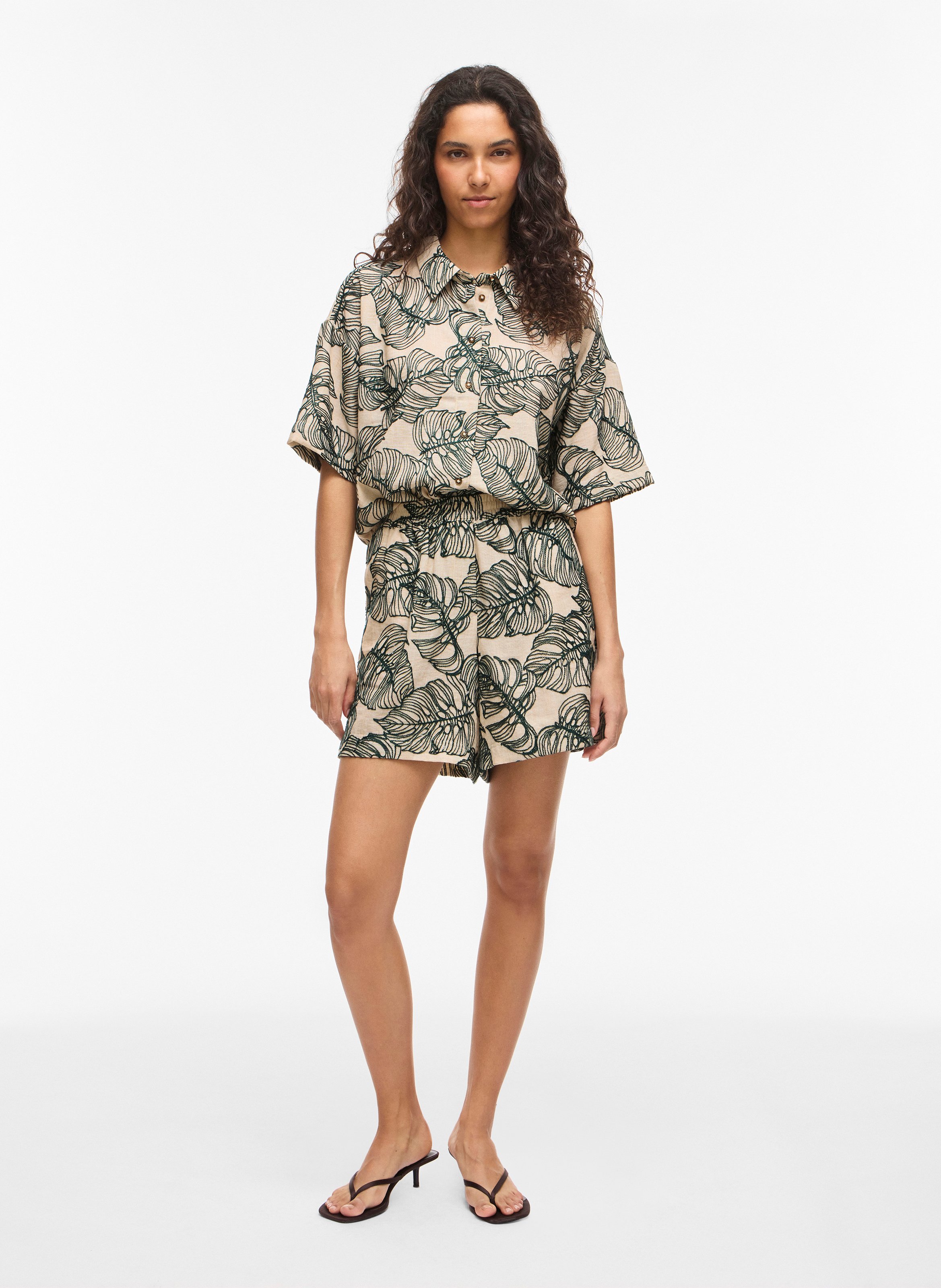 Chemise courte imprimée VILA Gris