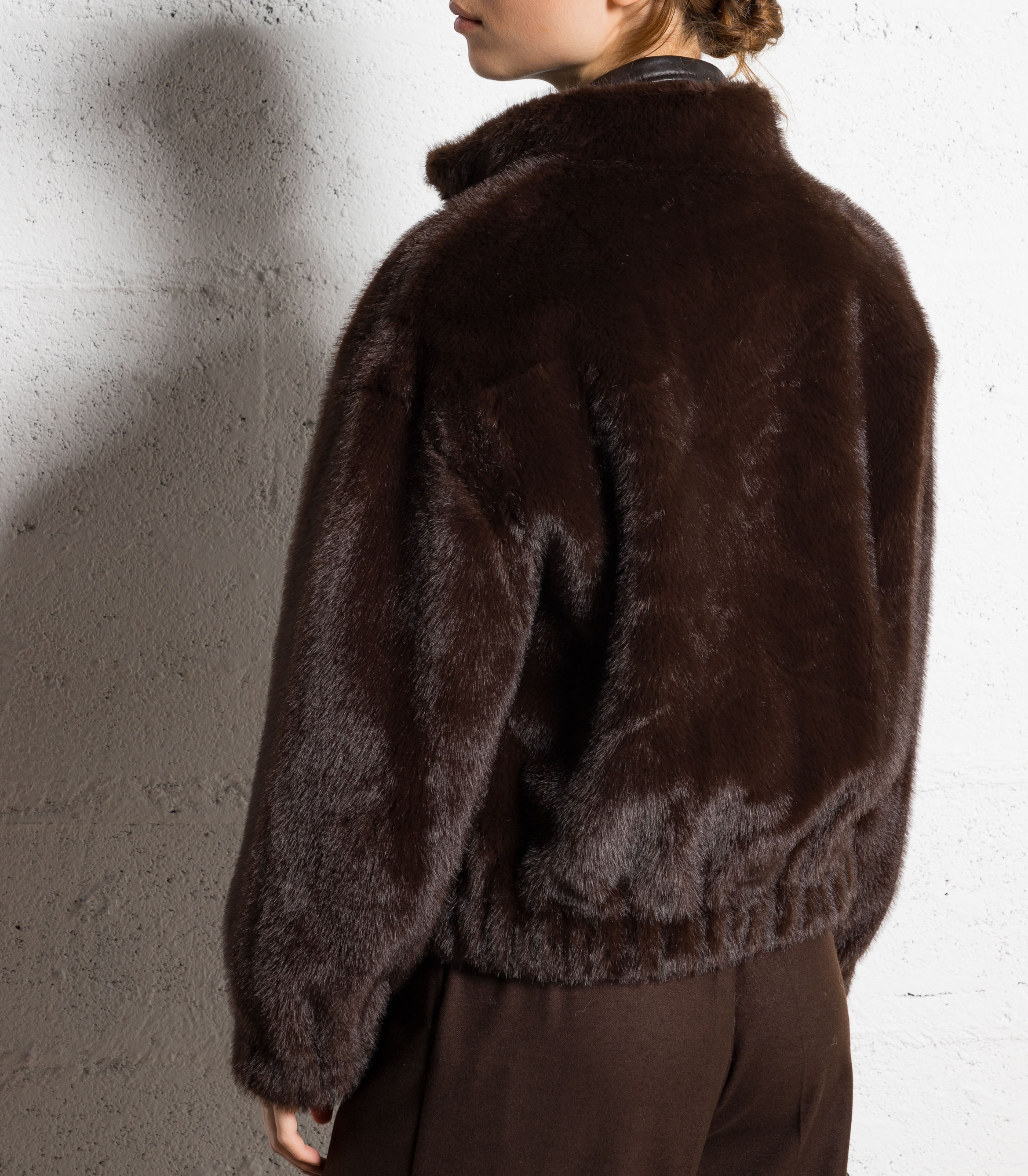 Ruime jas met opstaande kraag van imitatiebont BA&SH Bruin
