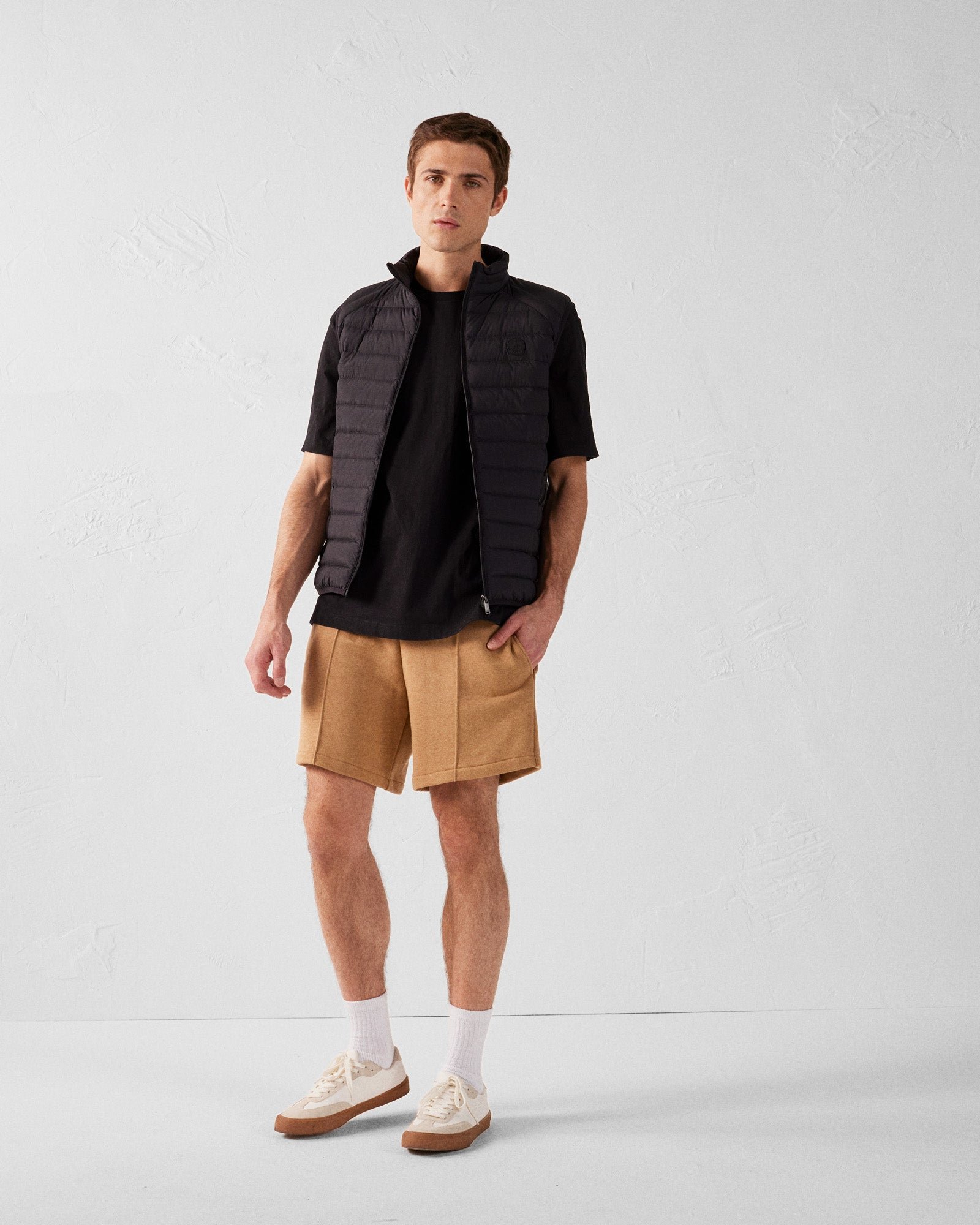 Stretch sleeveless puffer jacket Arafo JOTT Black