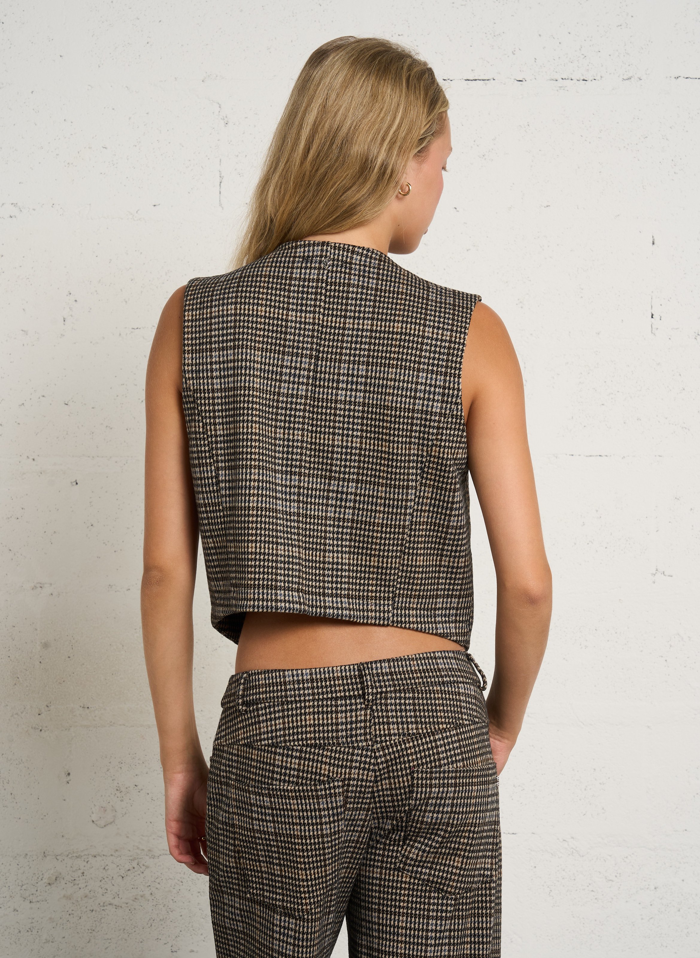 Short tailored printed vest PLEASE Brown