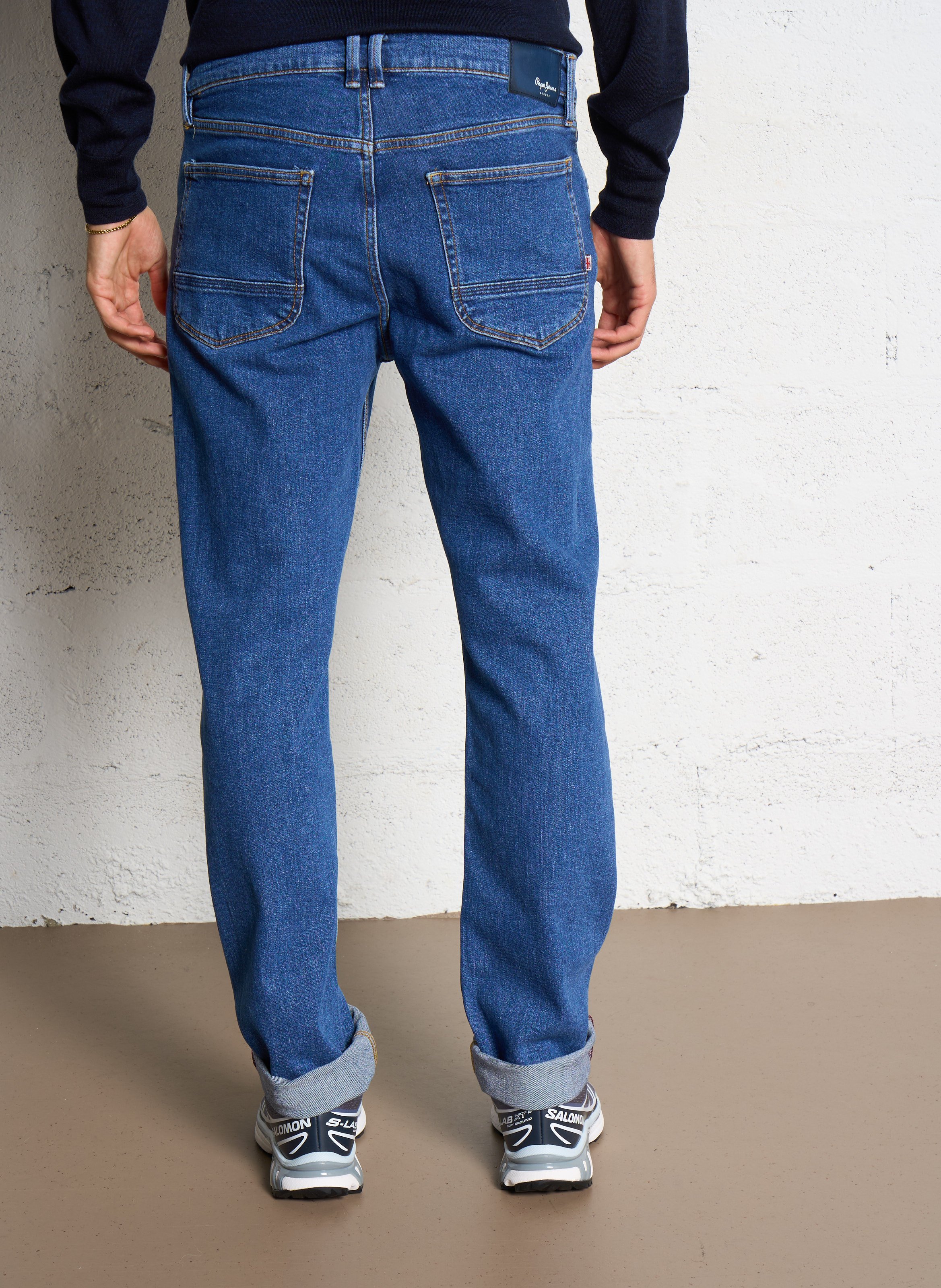 - Straight-leg jeans
- 5 pockets
- Straight cut
- Faded effect PEPE JEANS Blue