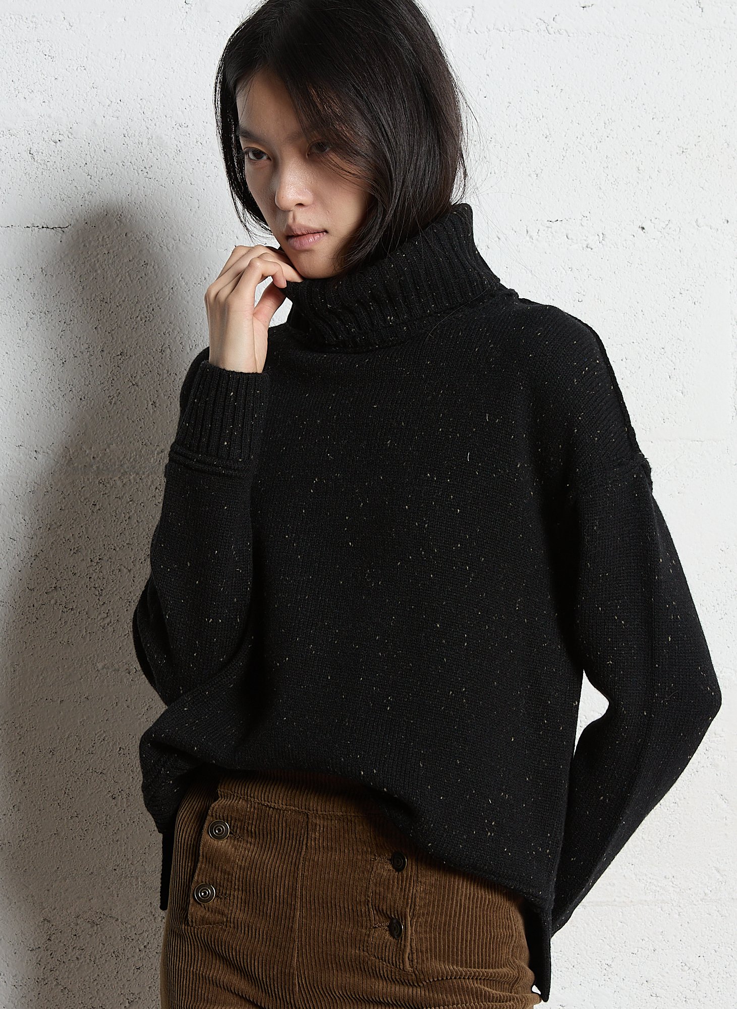 Pull ample col roulé moucheté en laine MAISON 123 Noir