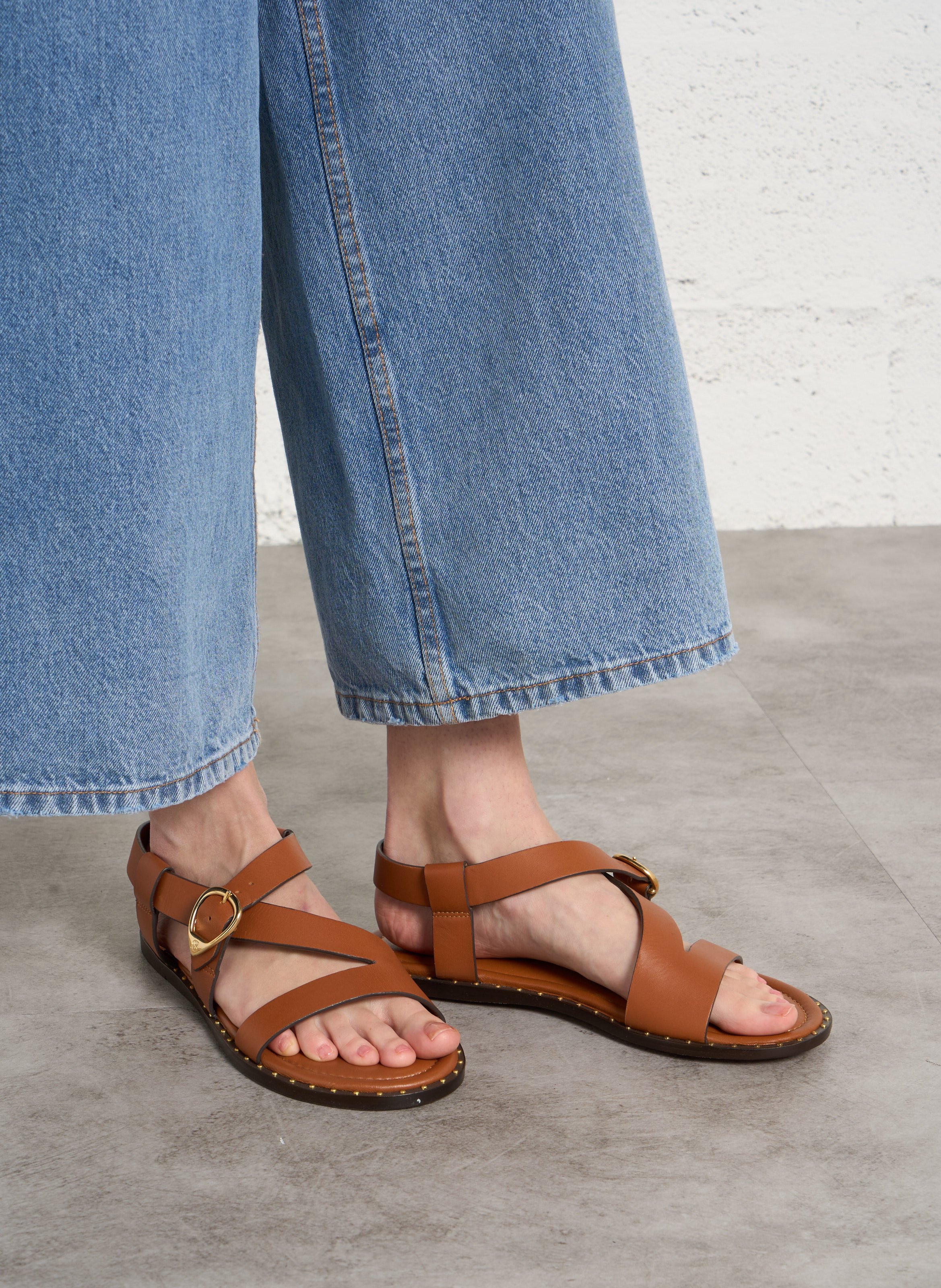 Avarca Berlin - Flache Ledersandalen mit Samt SOCQUE PARIS Beige