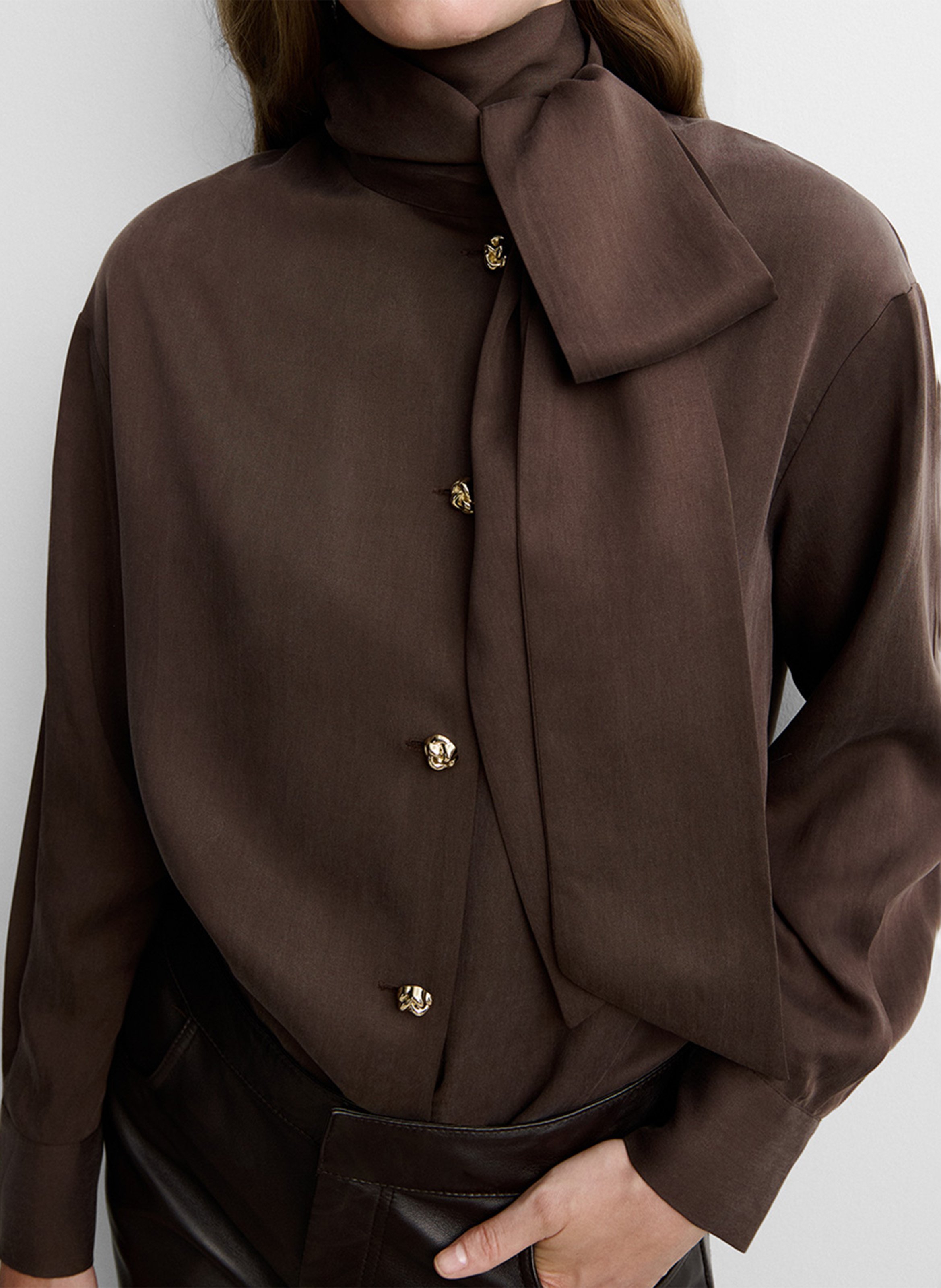 Oversized blouse with pussy-bow collar SIMORRA Brown