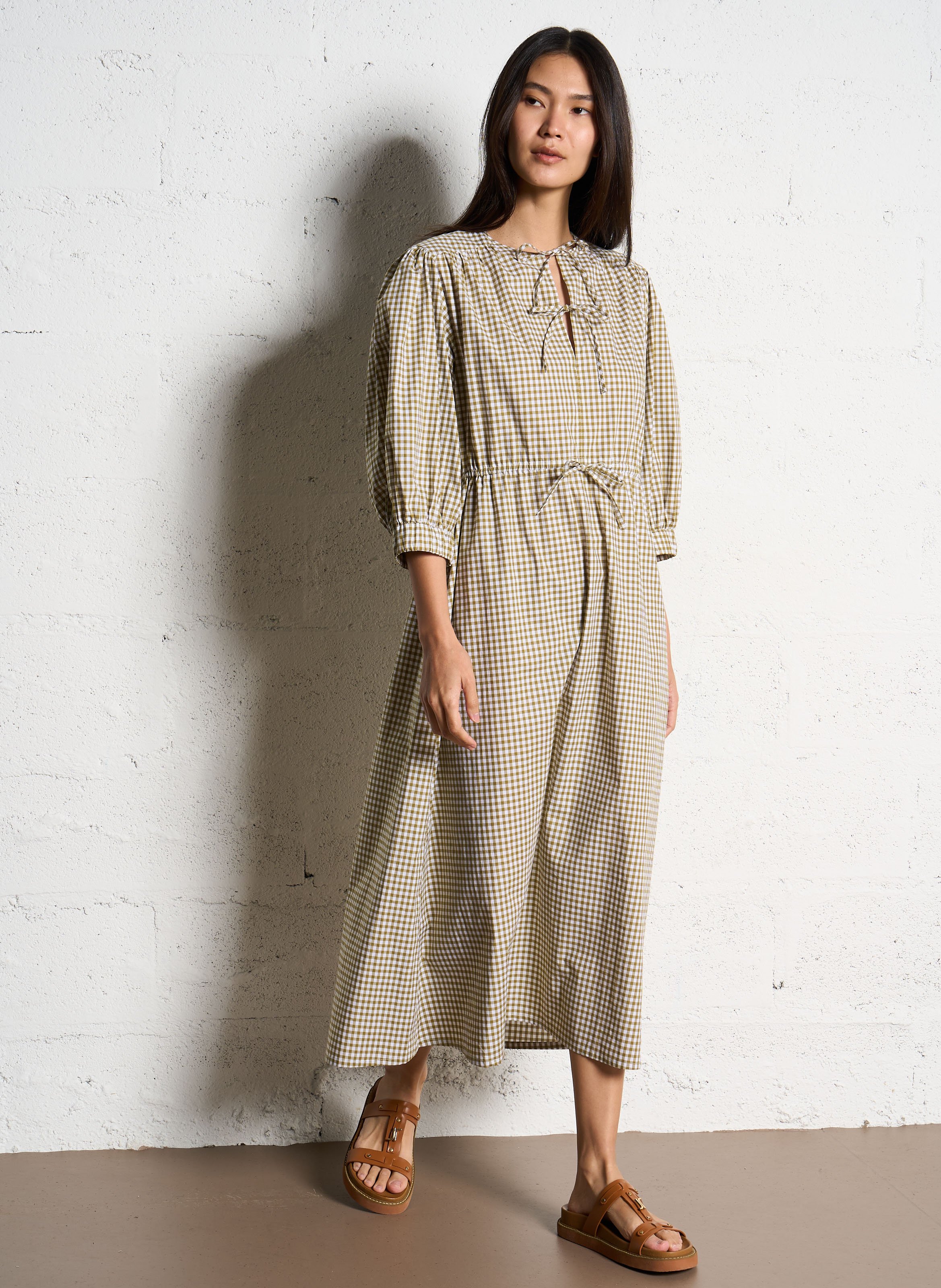 Lange jurk met ruitjes in katoenen popeline SUZIE WINKLE Kaki