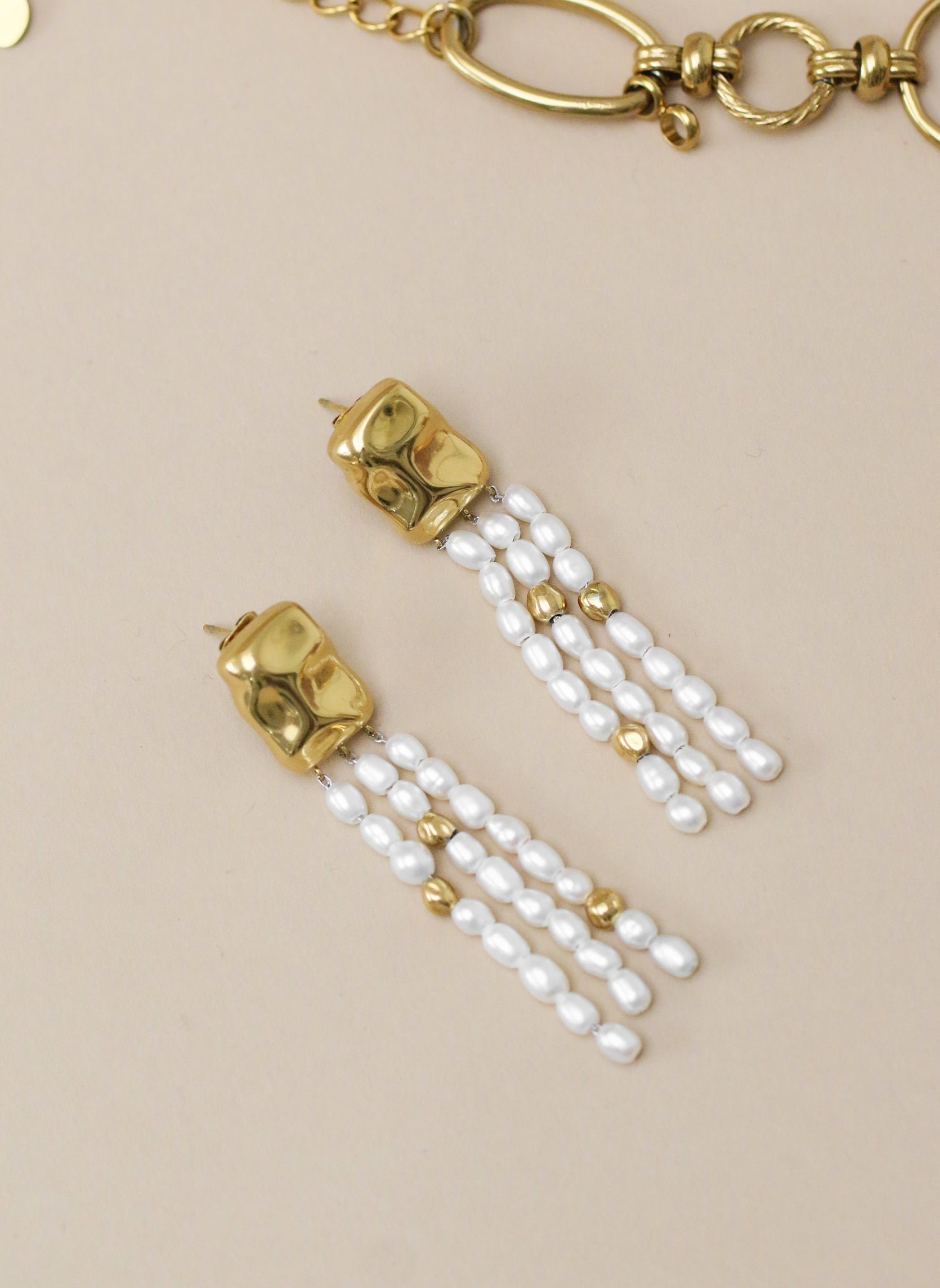 Dangling earrings AEC Paris Golden