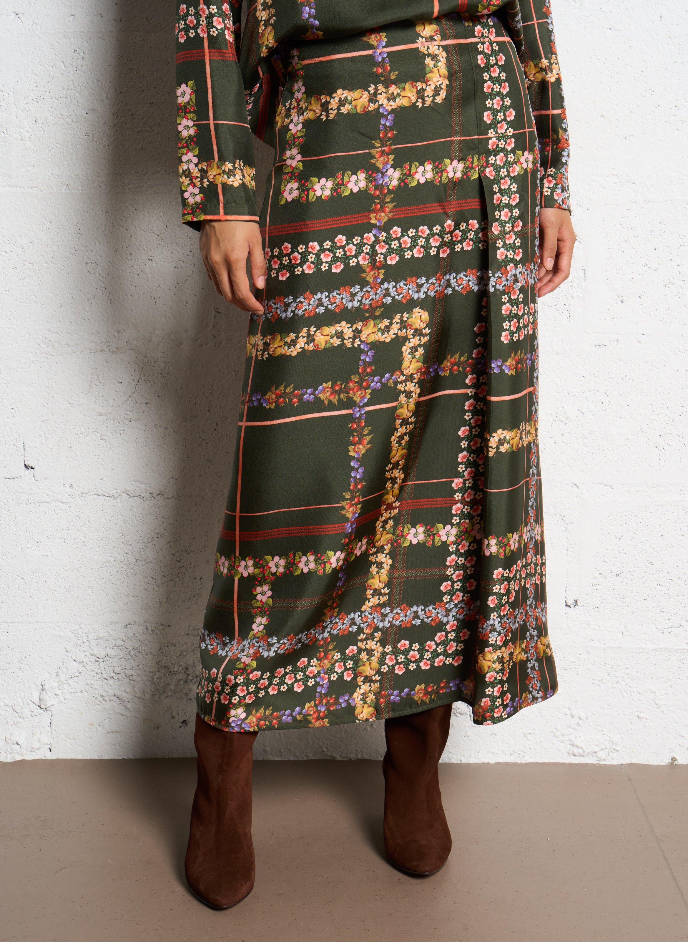 Jupe midi à imprimé fleuri en soie MOMONI Vert