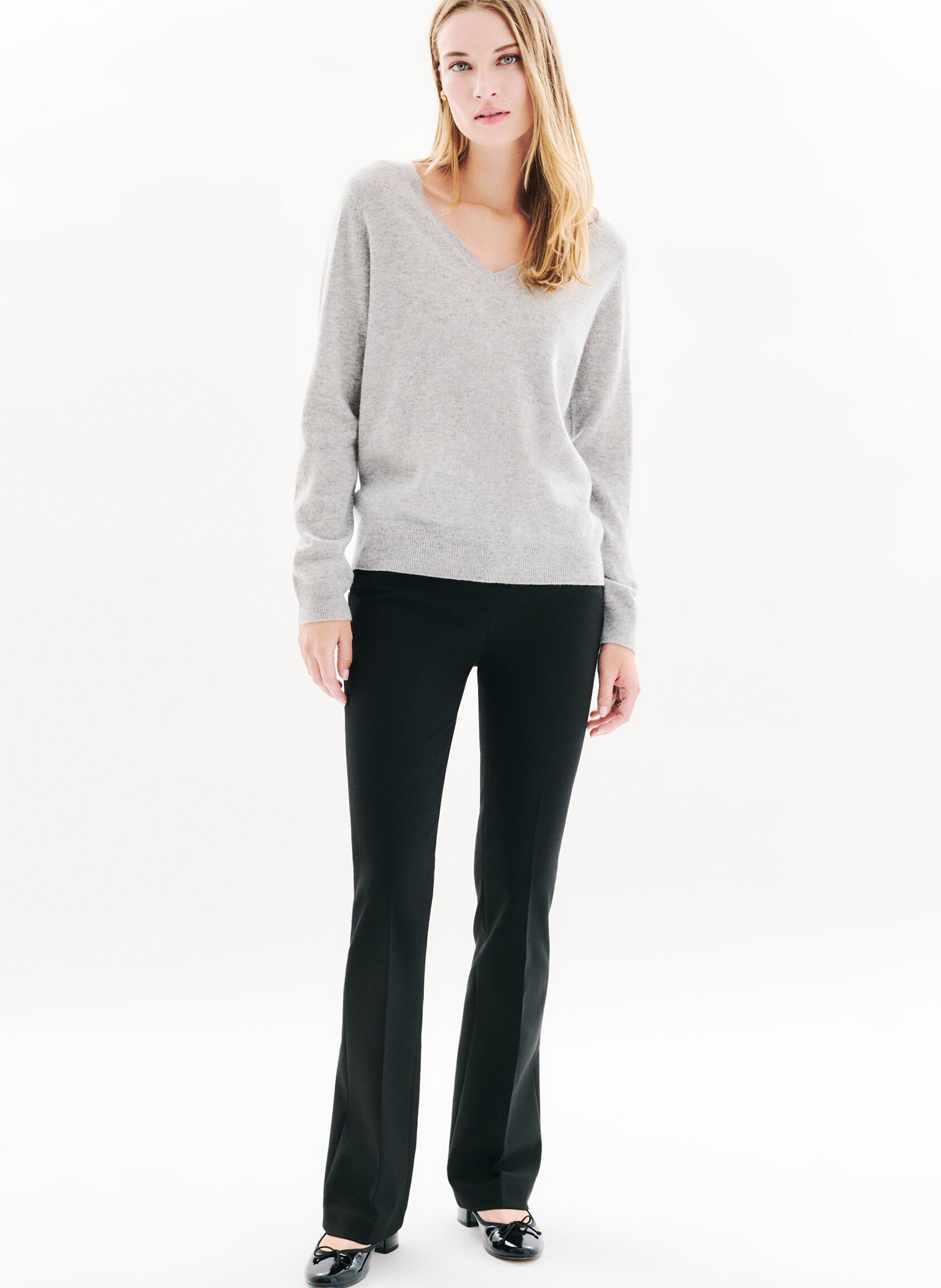 Pull cintré col V en cachemire CAROLL Gris