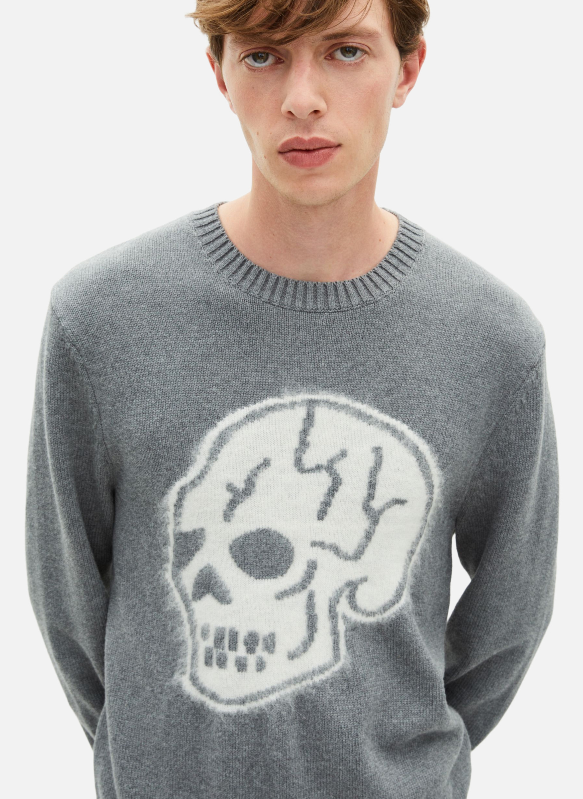 Pull tête de mort Gris
