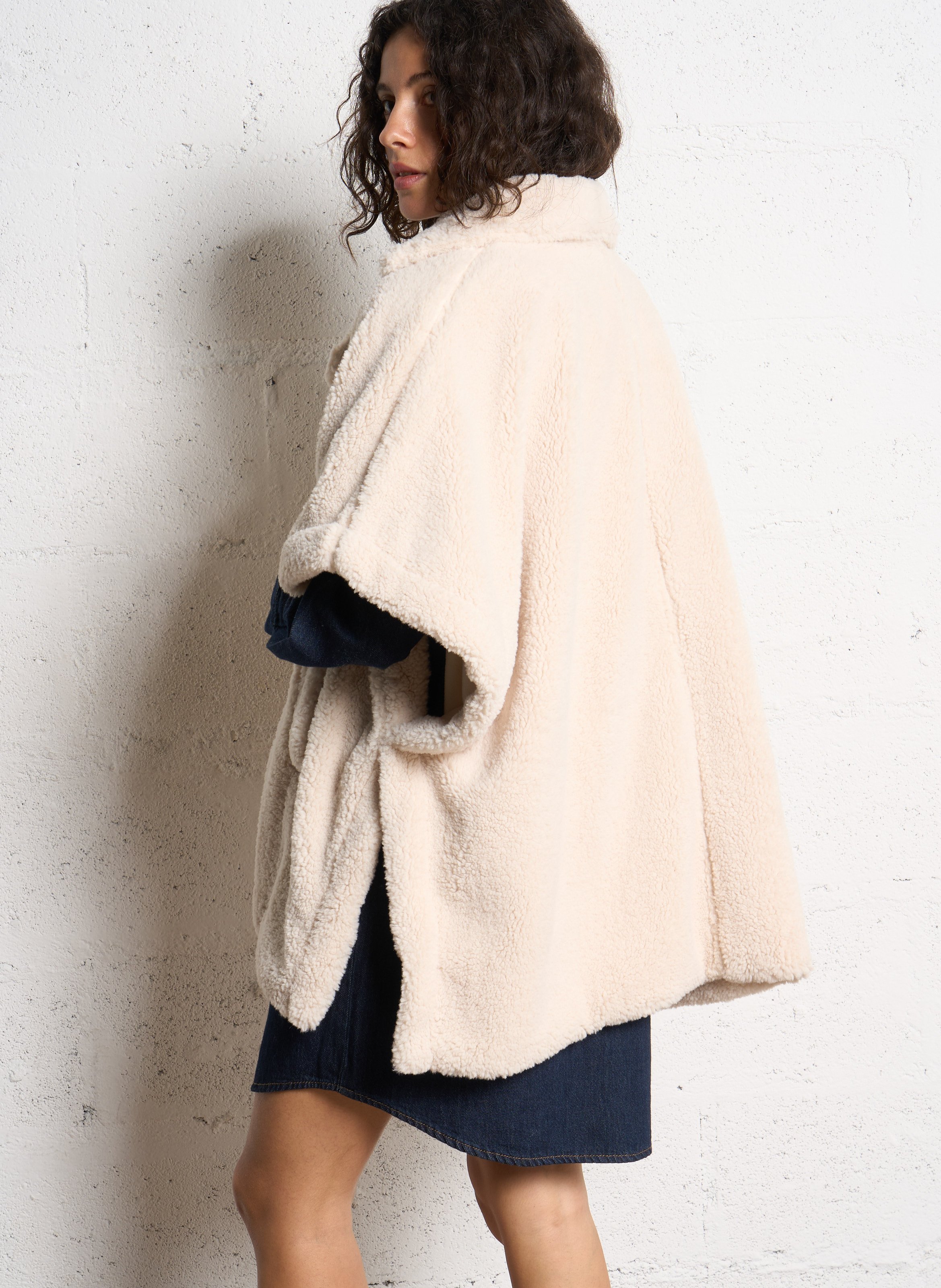Oversized faux fur cape IKKS Beige