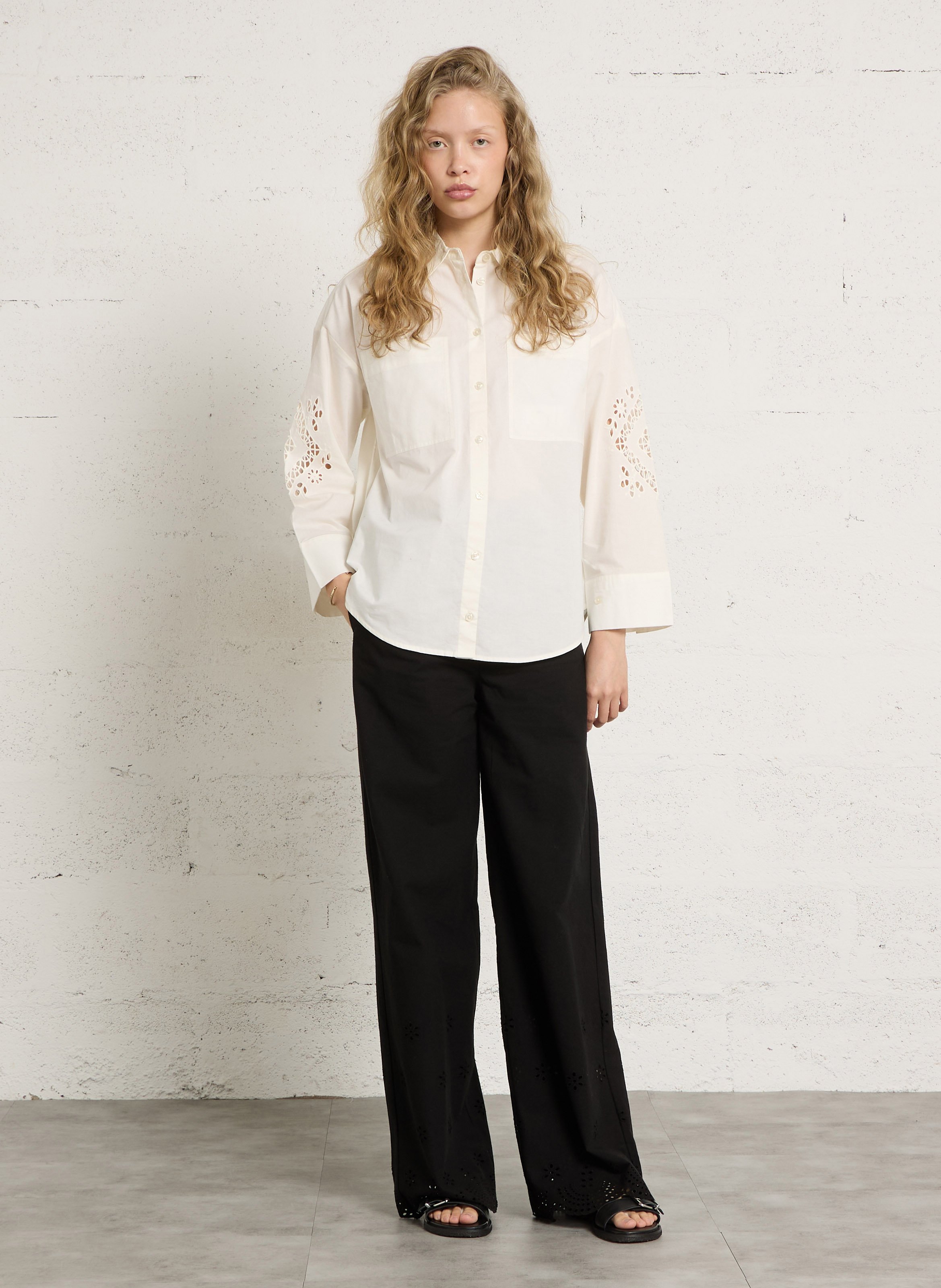 Aouda flat leather sandals BILLI BI Black