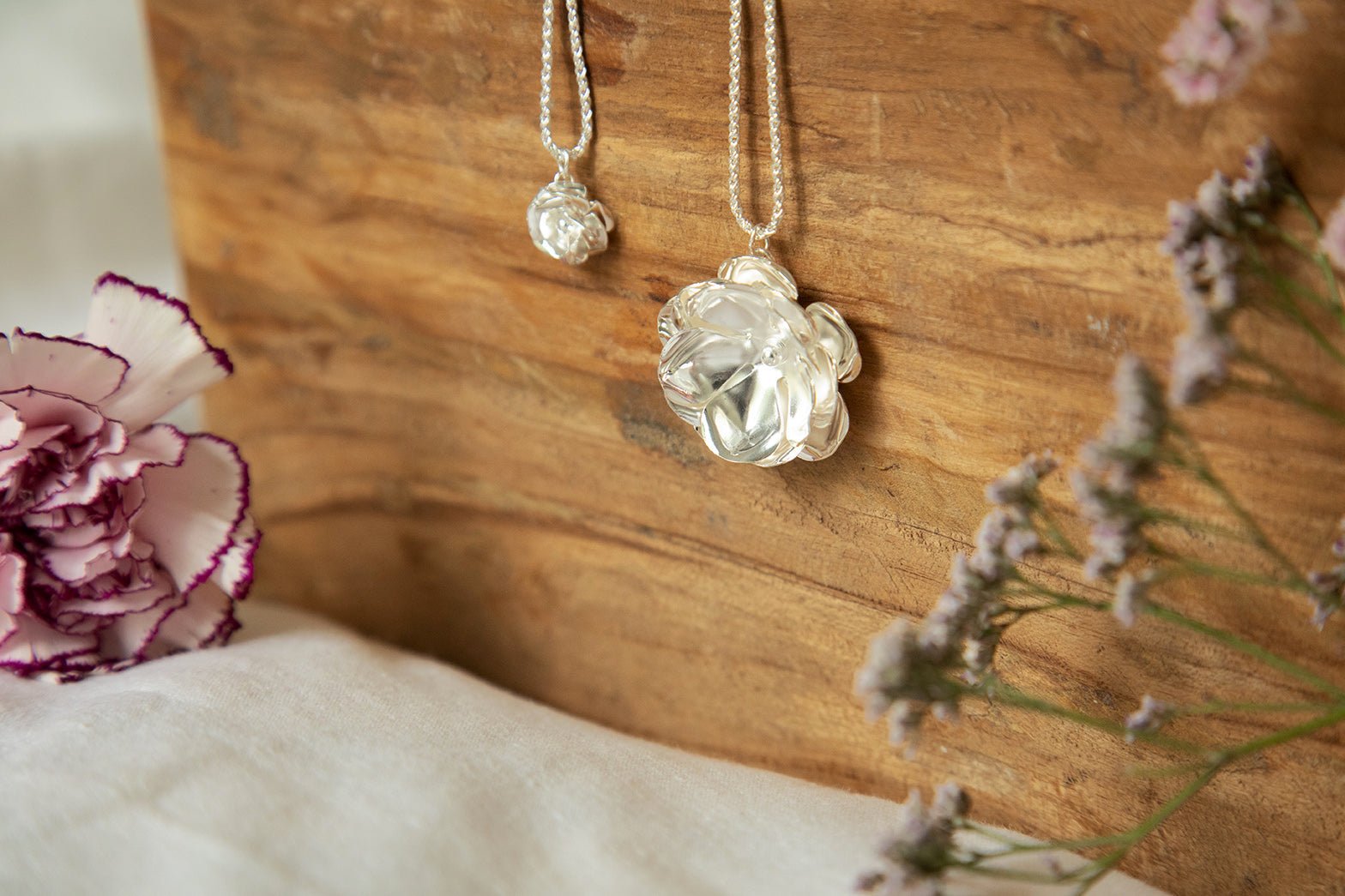 Gold-plated flower necklace MONSIEUR SIMONE Silver