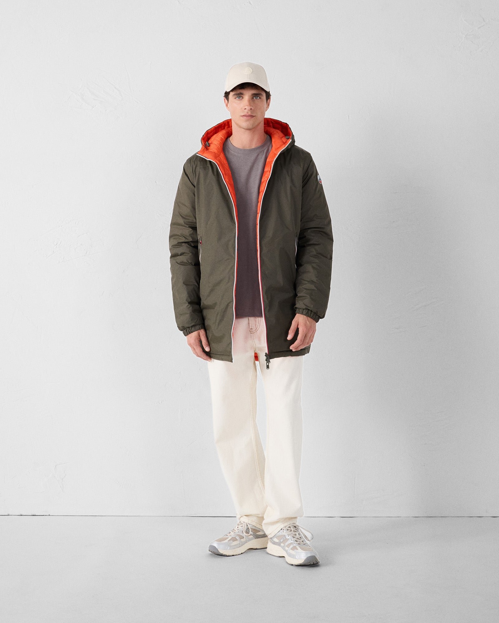 Reversible long jacket in army green/fire red. JOTT Green