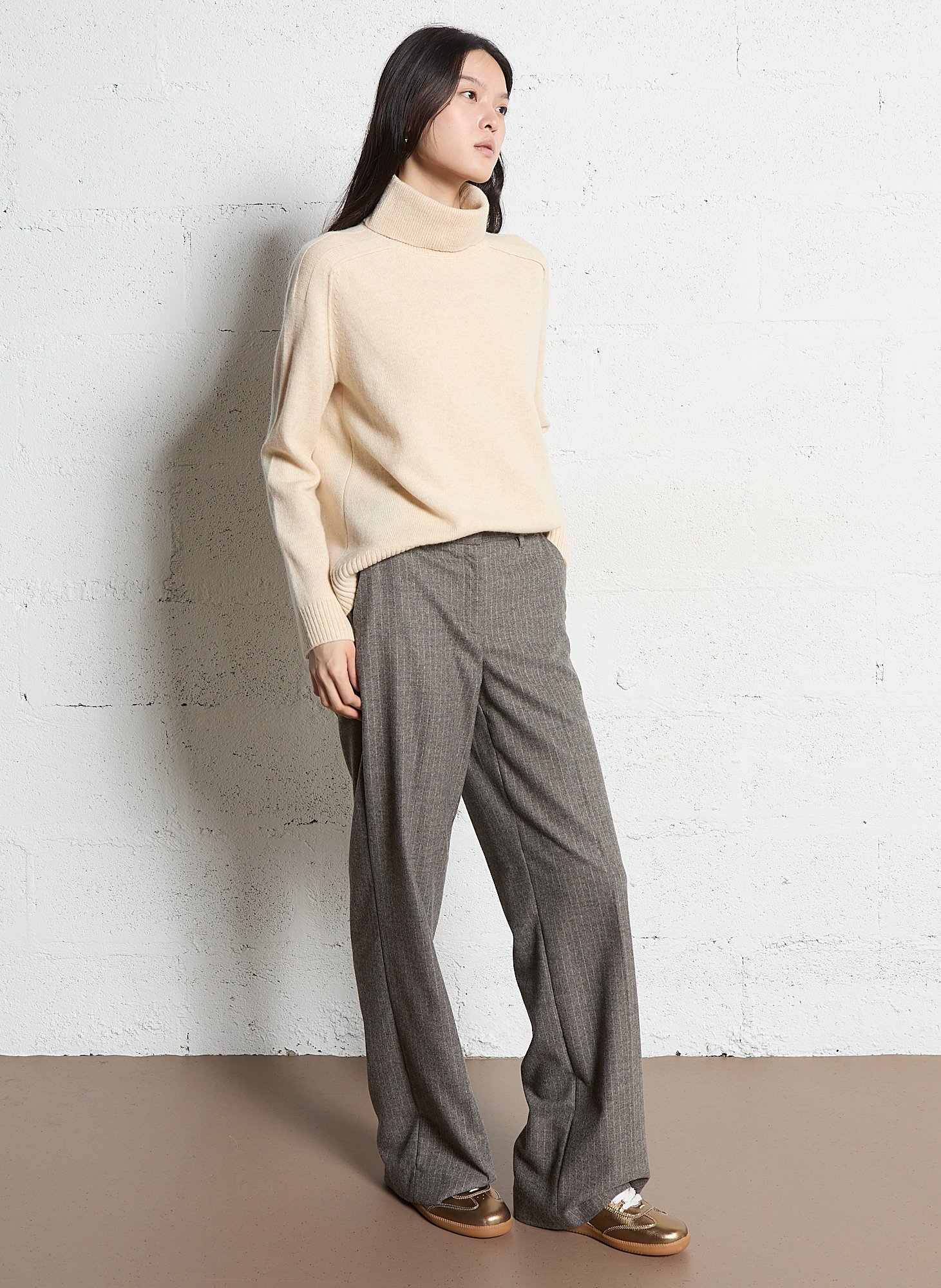 Pull col roulé en laine Beige