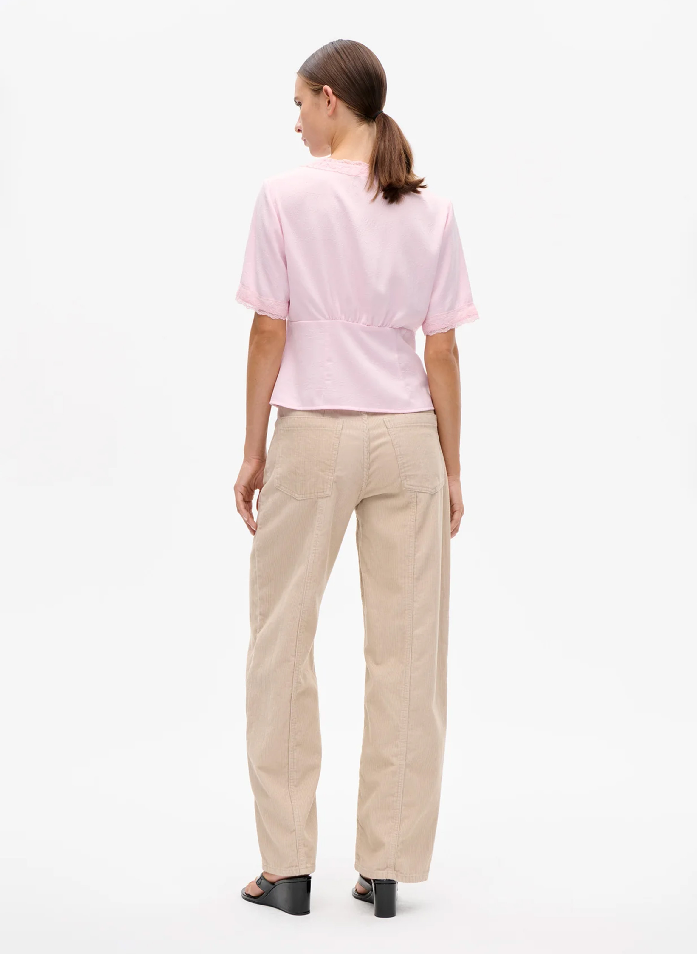 Nauwsluitende top met V-hals BAUM UND PFERDGARTEN Roze