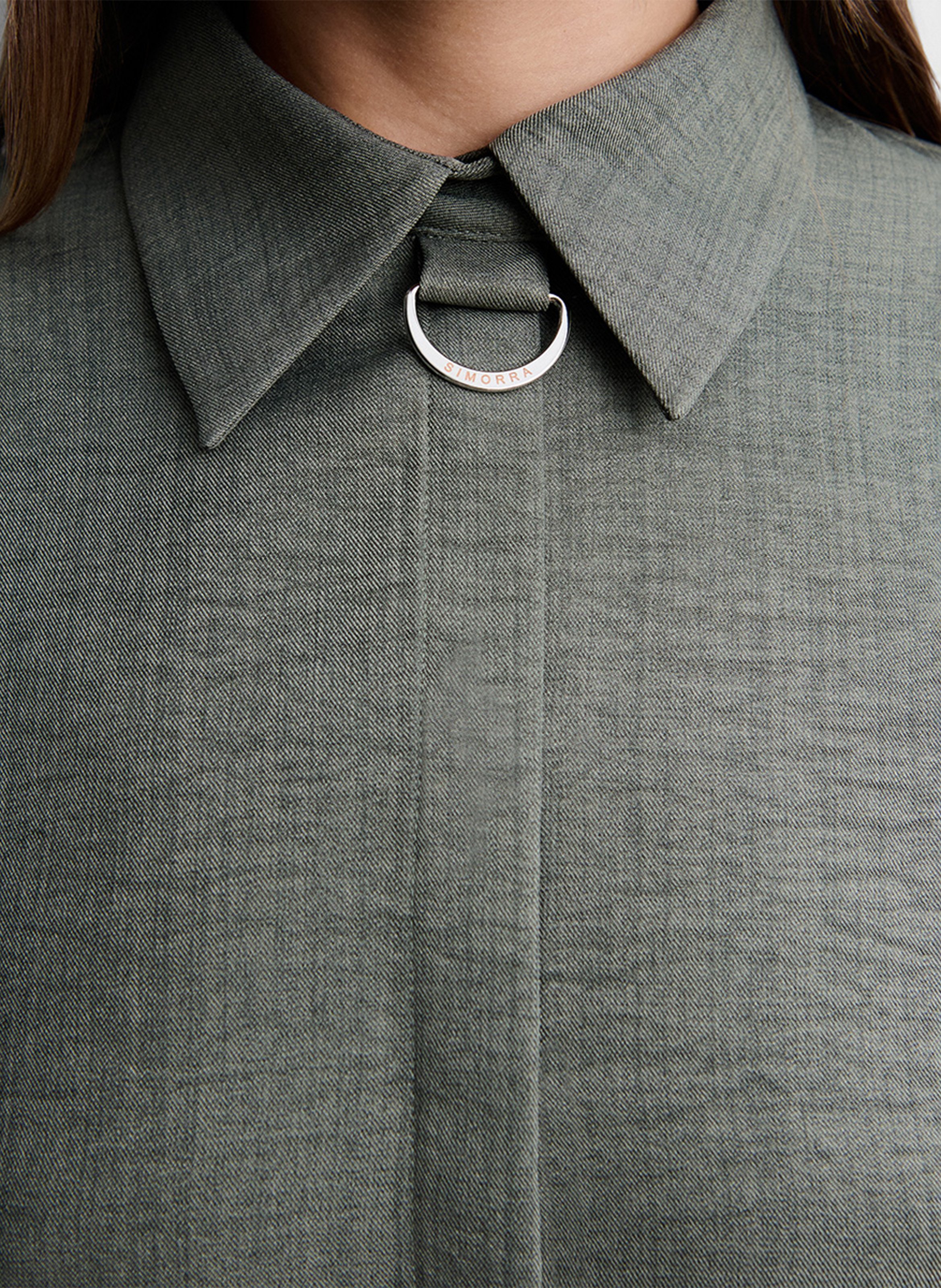 Weite Bluse mit klassischem Kragen SIMORRA Grun