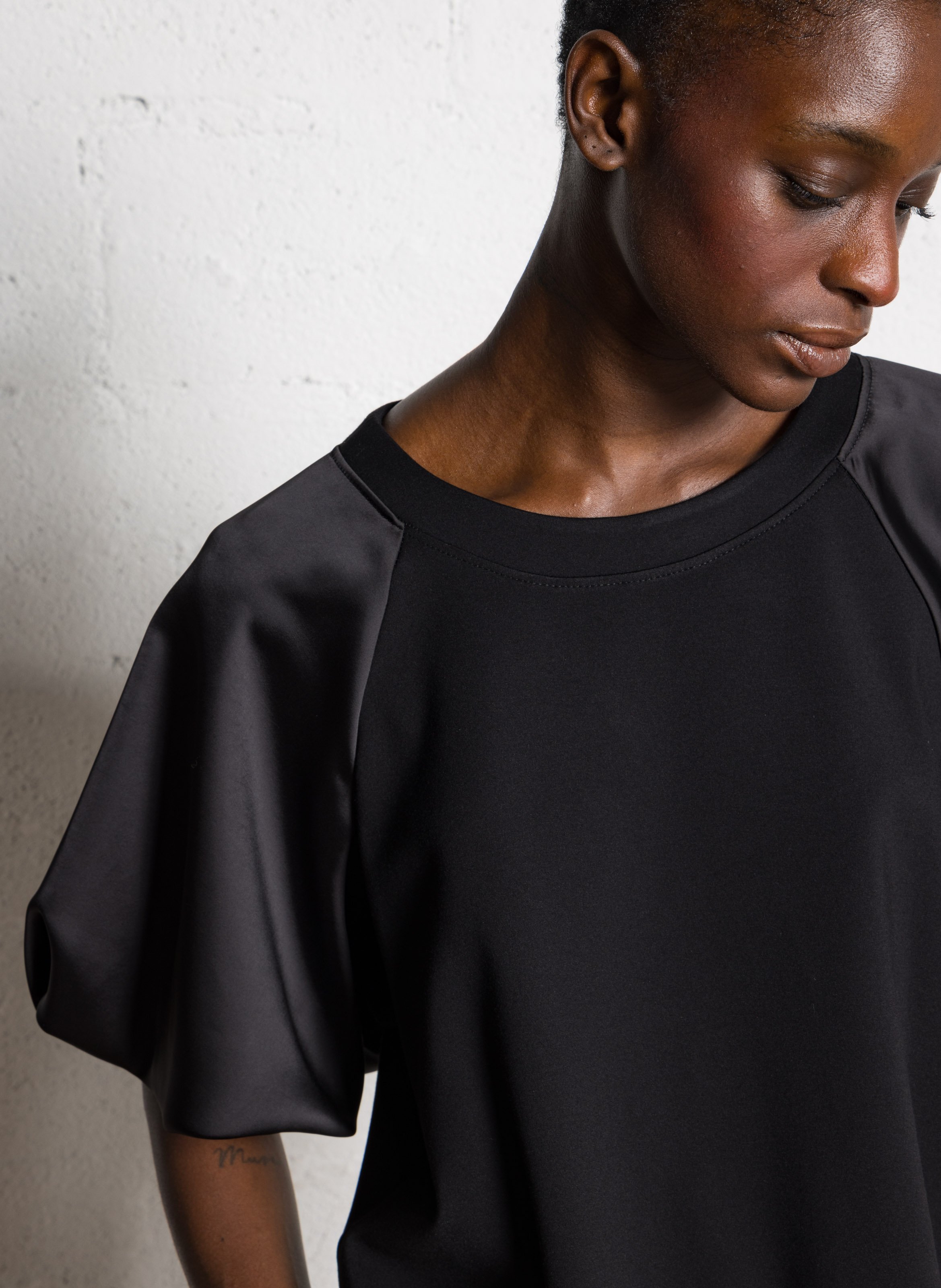 Loose-fit round-neck top IMPERIAL Black