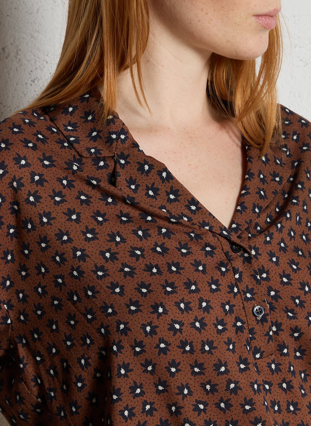 Bluse mit V-Ausschnitt I CODE Braun