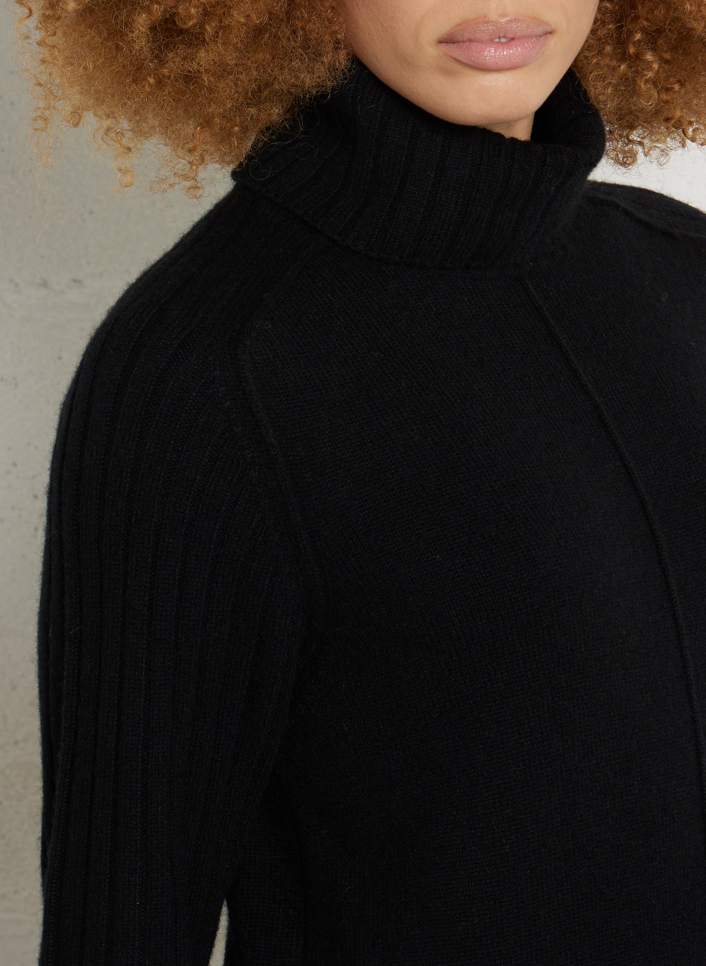 Robe pull droite col roulé en laine MAISON 123 Noir