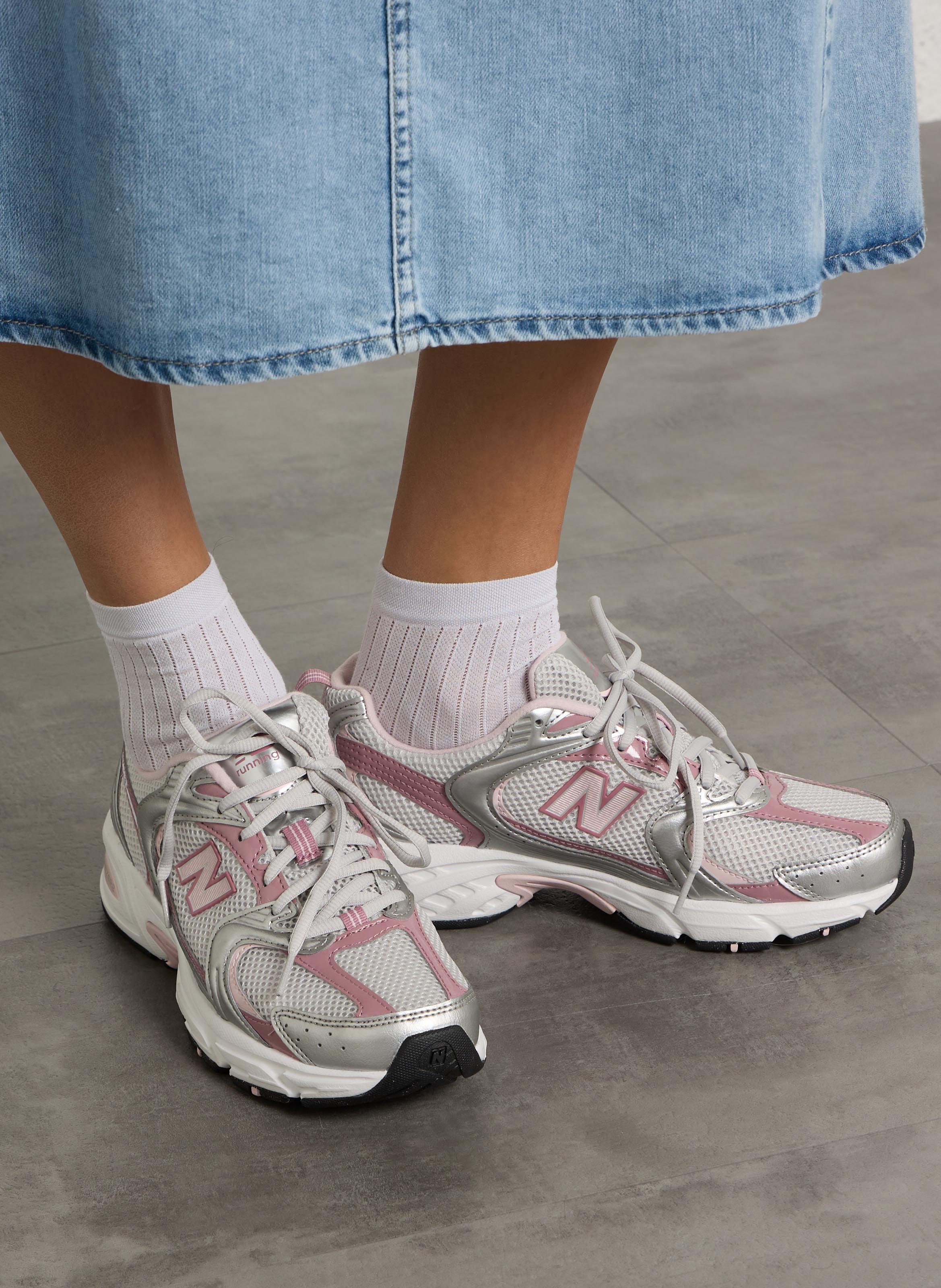 Baskets basses  NEW BALANCE Argent