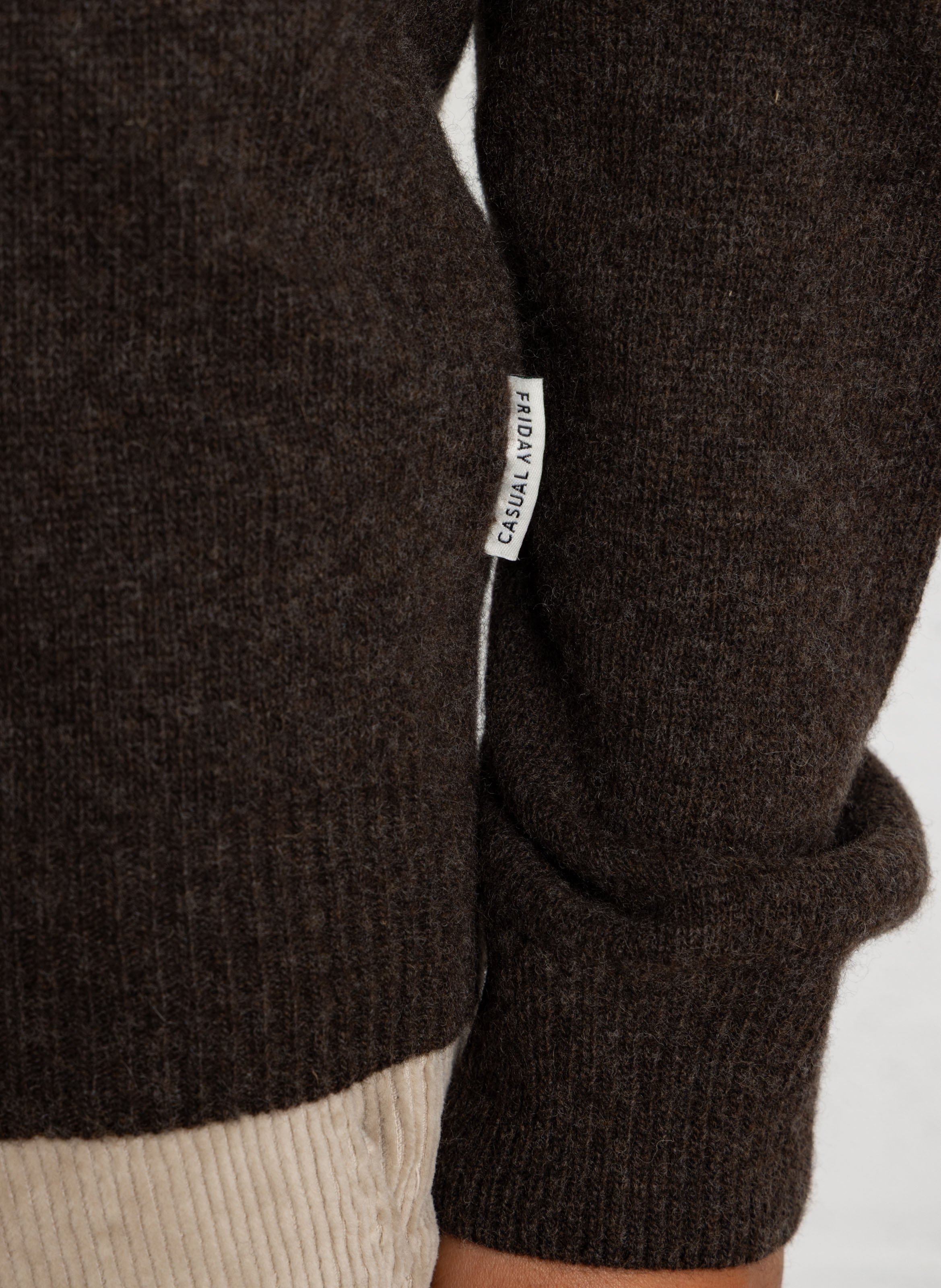 Pull droit col montant en laine mélangée CASUAL FRIDAY Marron