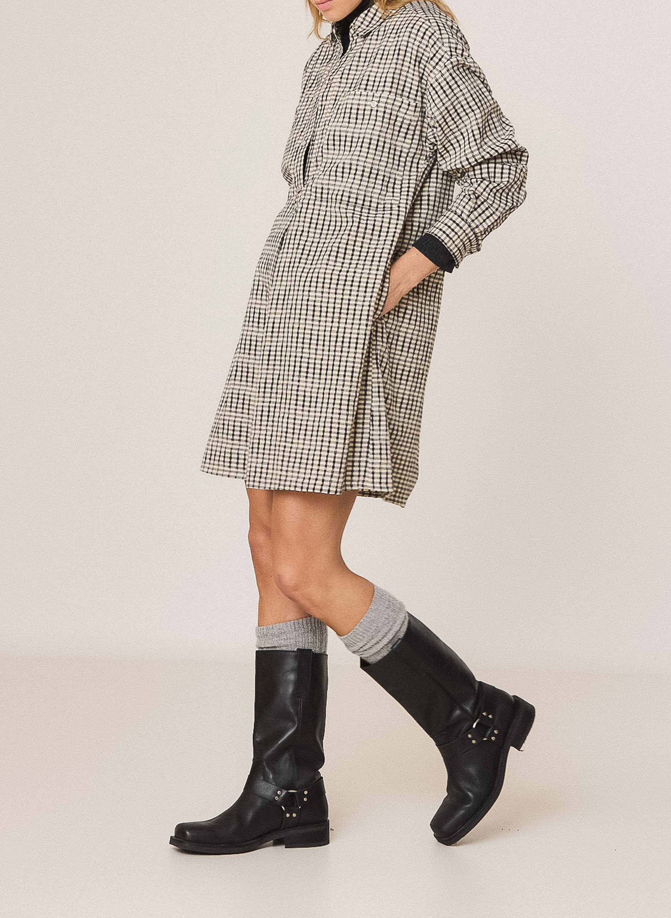 Robe courte col polo en coton INDI & COLD Noir