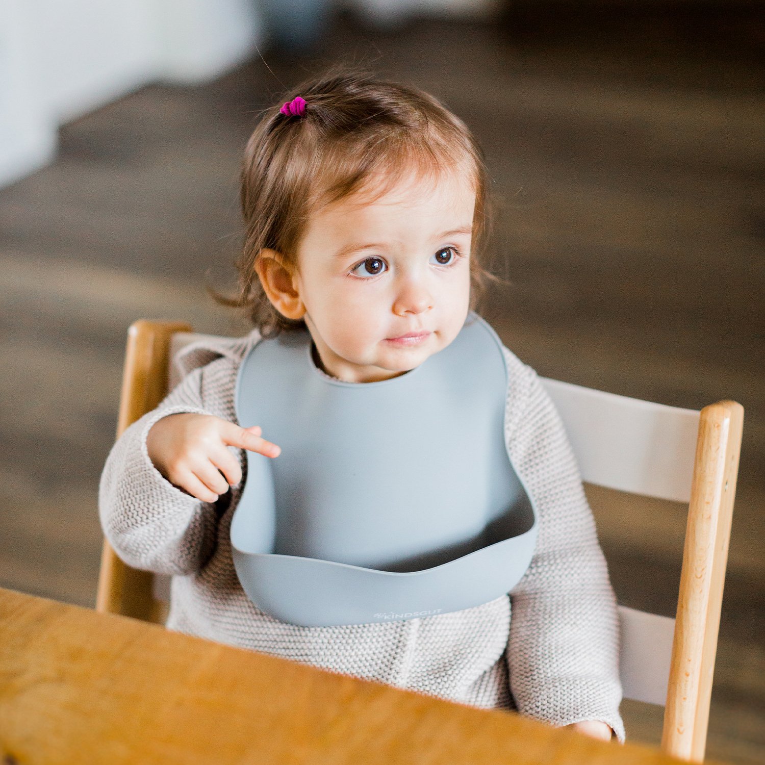 Silicone baby bib KINDSGUT Grey