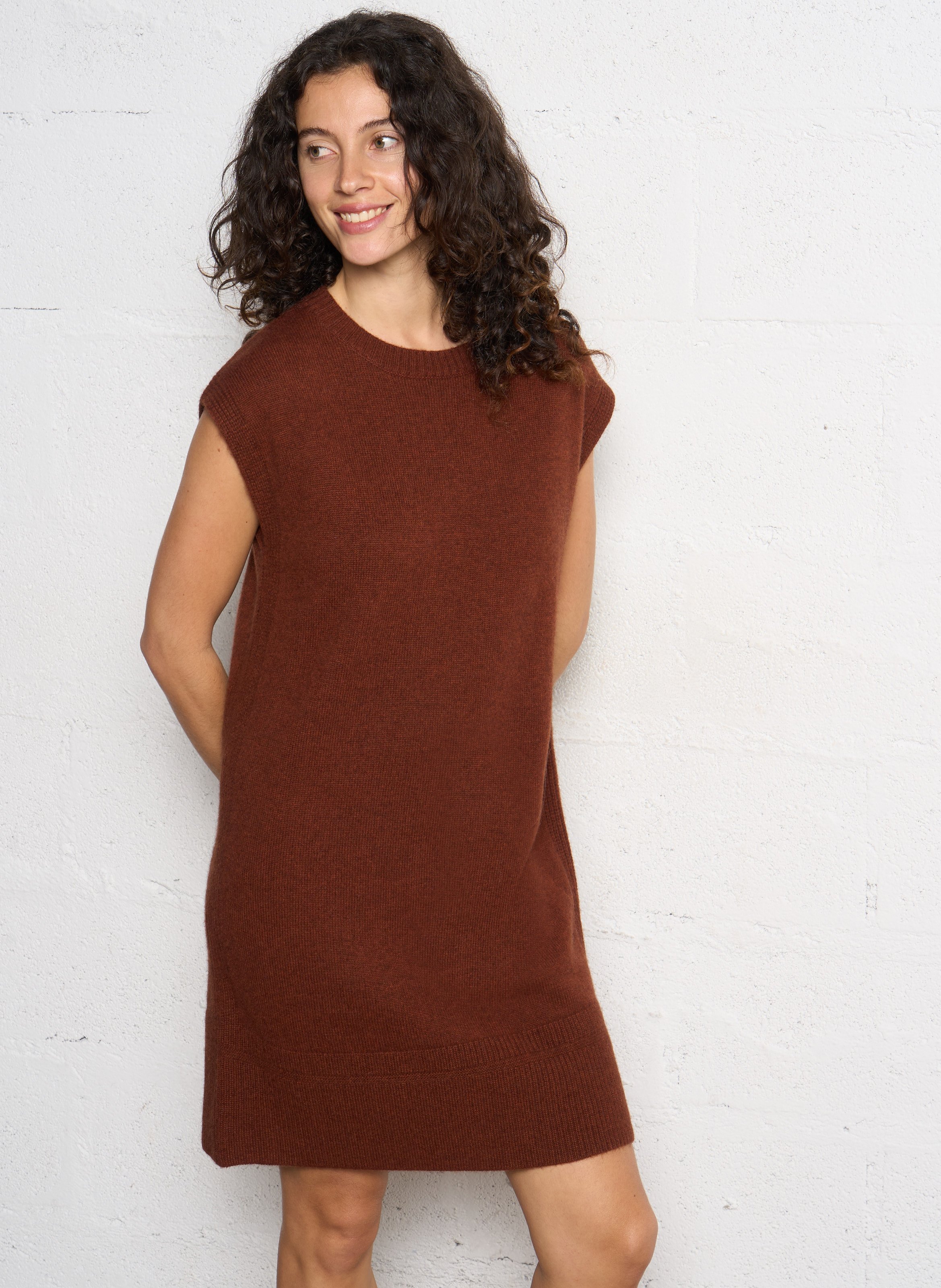 Short round-neck wool dress MAISON 123