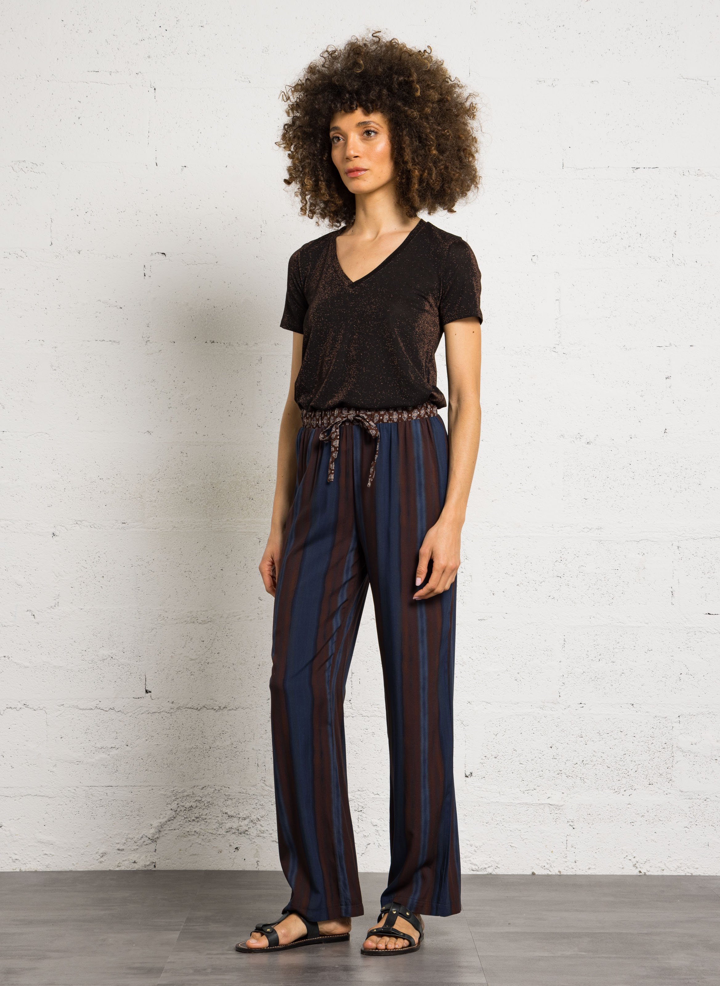 T-shirt col V en fibres métallisées PLEASE Marron