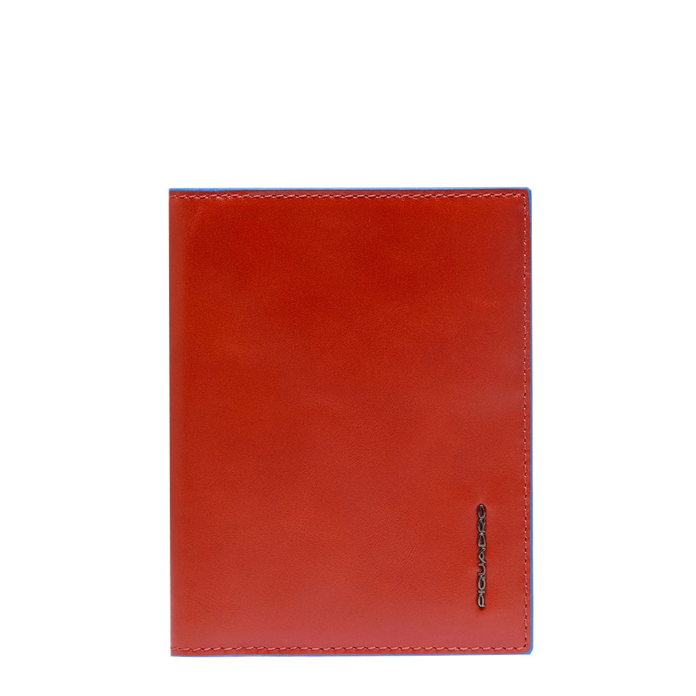 Passport holder PIQUADRO Brown