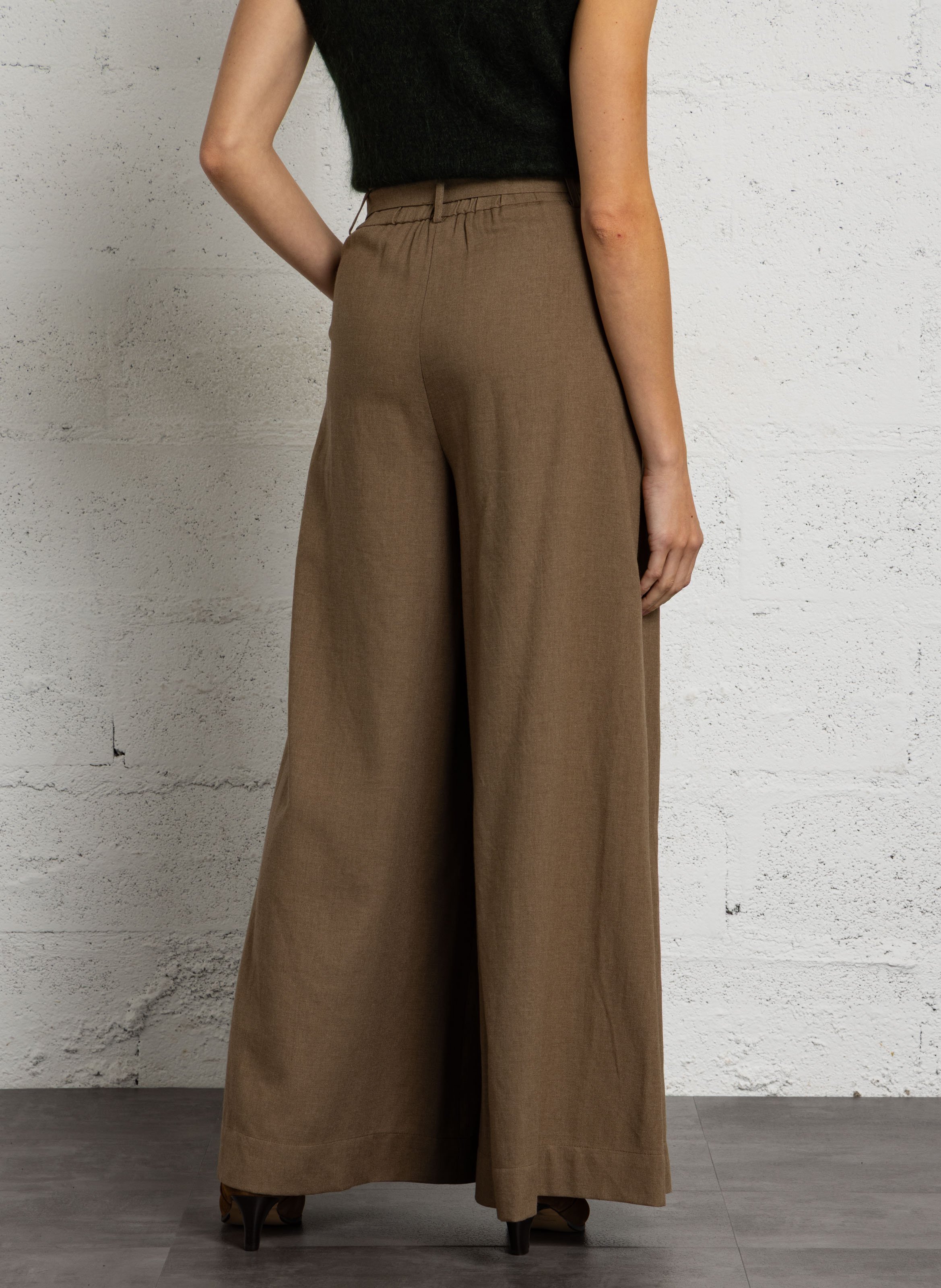 Rechte wijde broek met riem MAISON 123 Beige