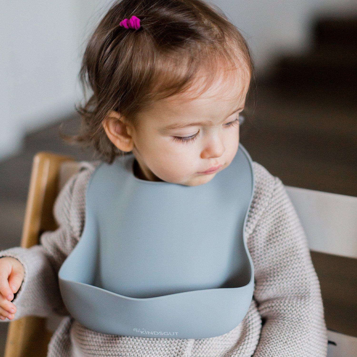 Silicone baby bib KINDSGUT Grey