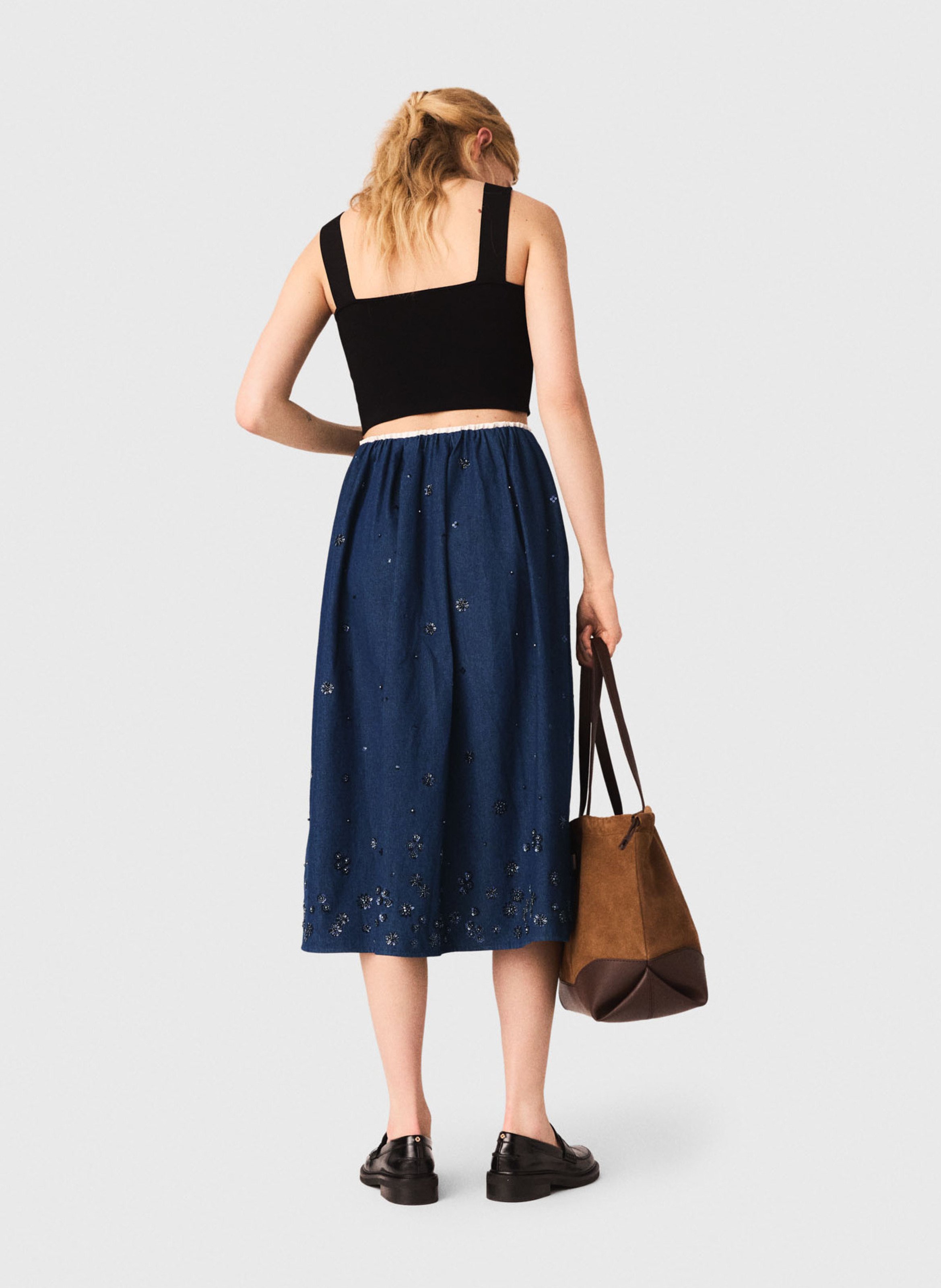 Top court moulant en maille MAJE Noir