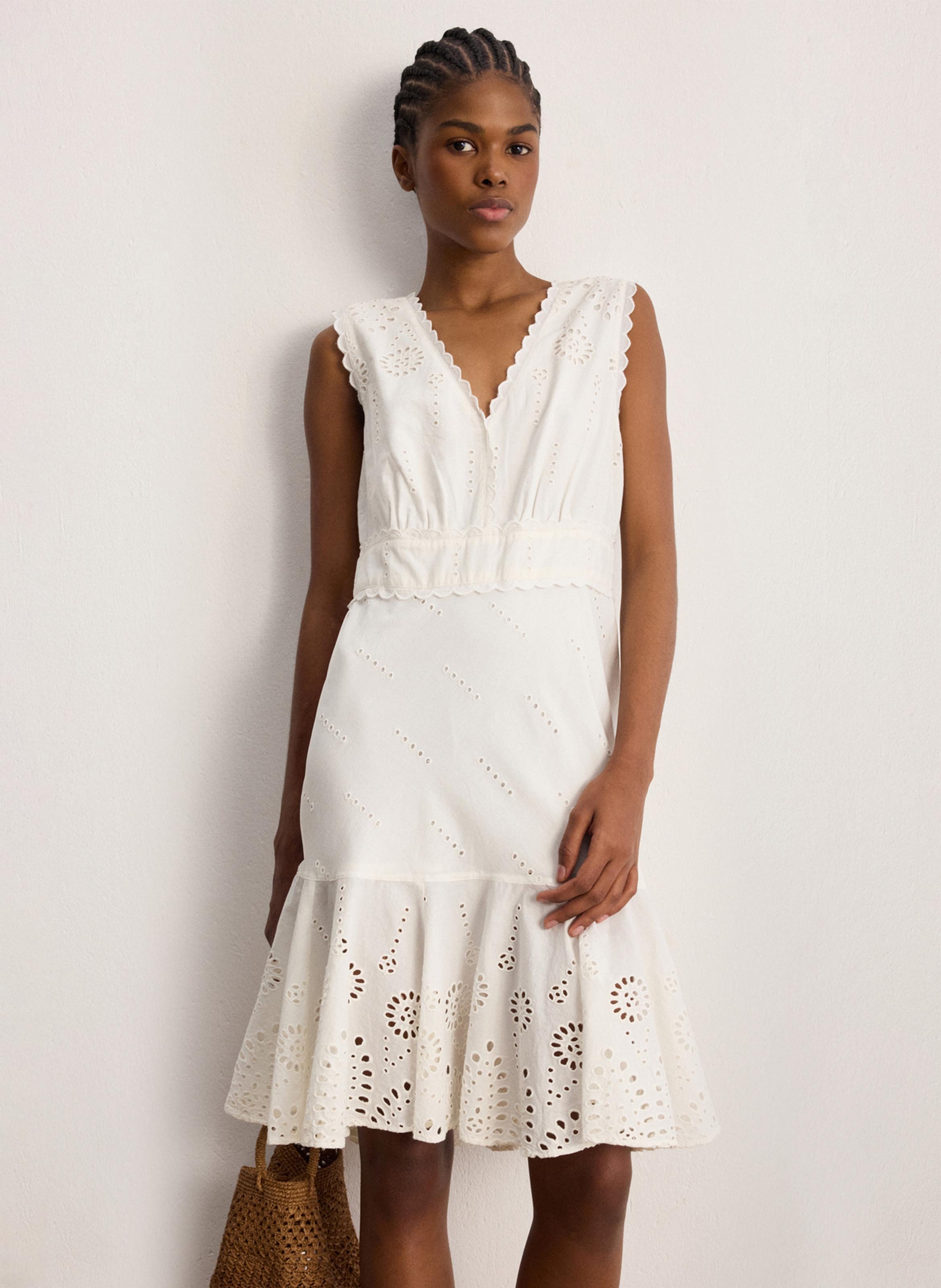 Robe courte sans manches à broderies PABLO Beige