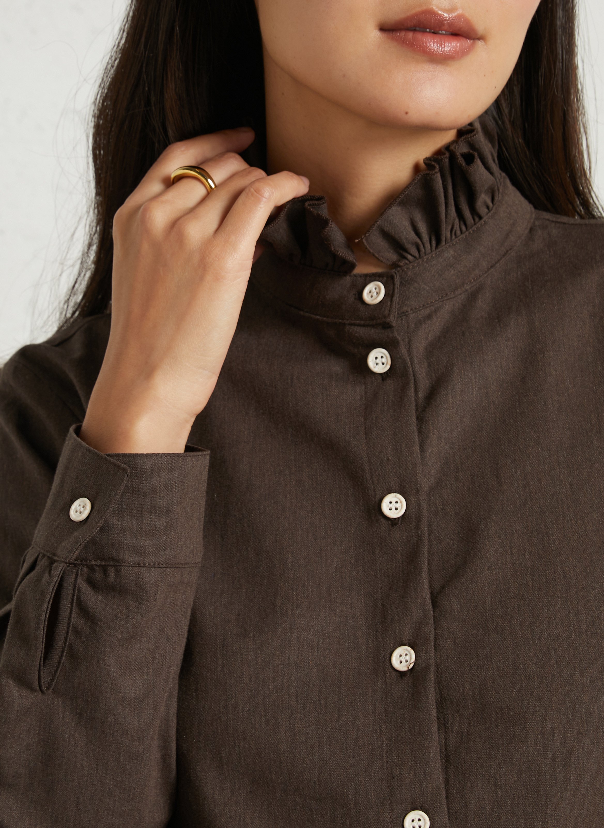 Loose-fitting high-neck cotton shirt HOD PARIS Brown