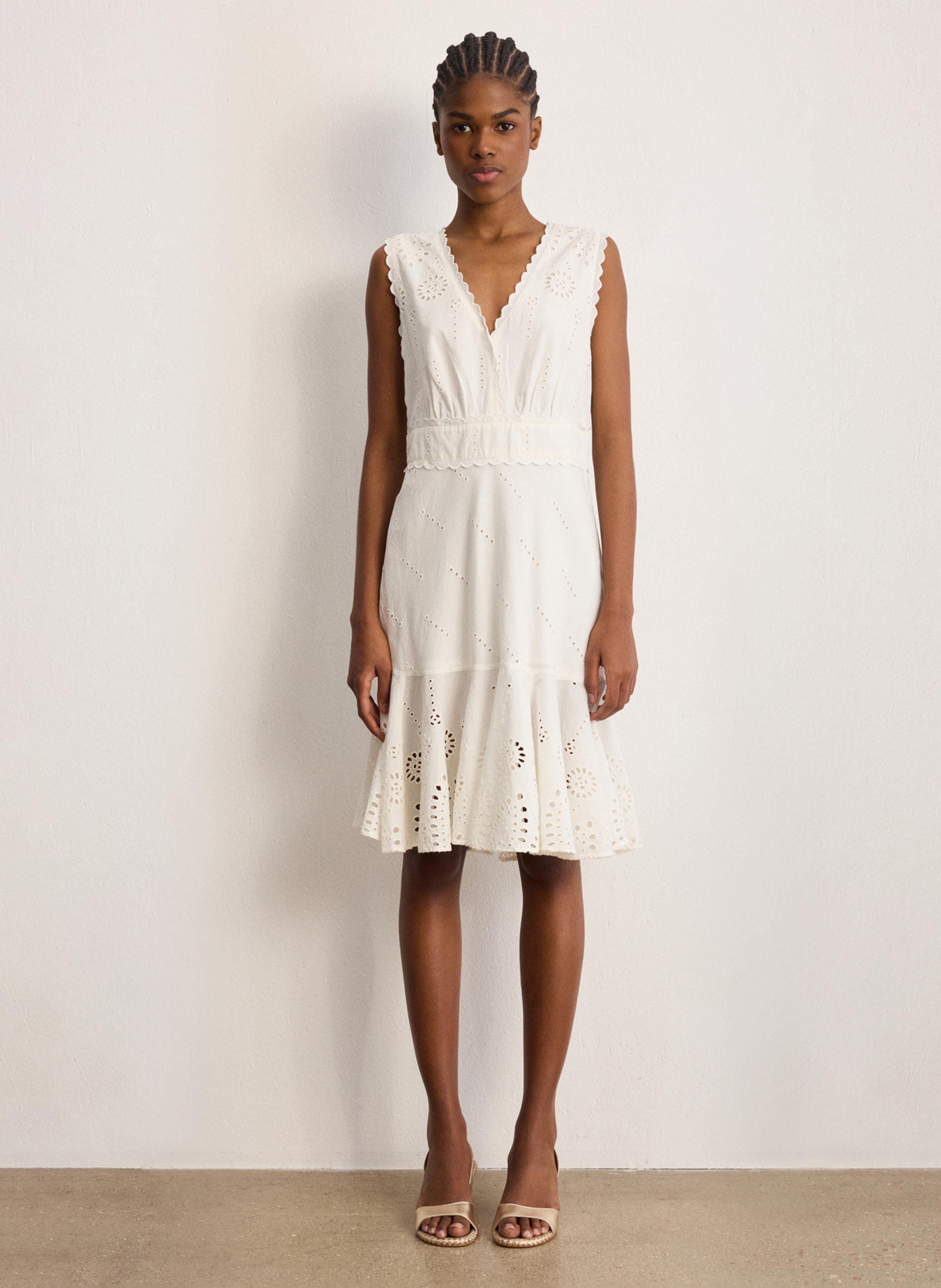 Robe courte sans manches à broderies PABLO Beige