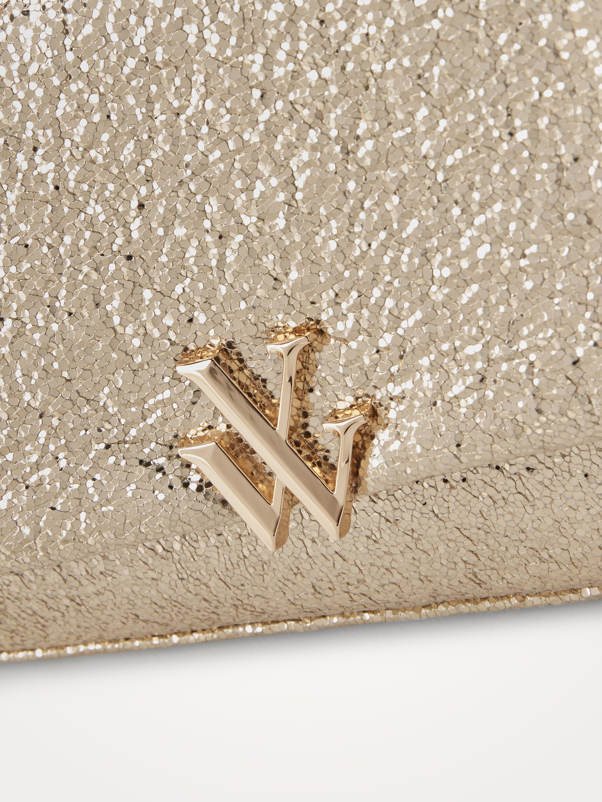 Chain handbag VANESSA WU Golden