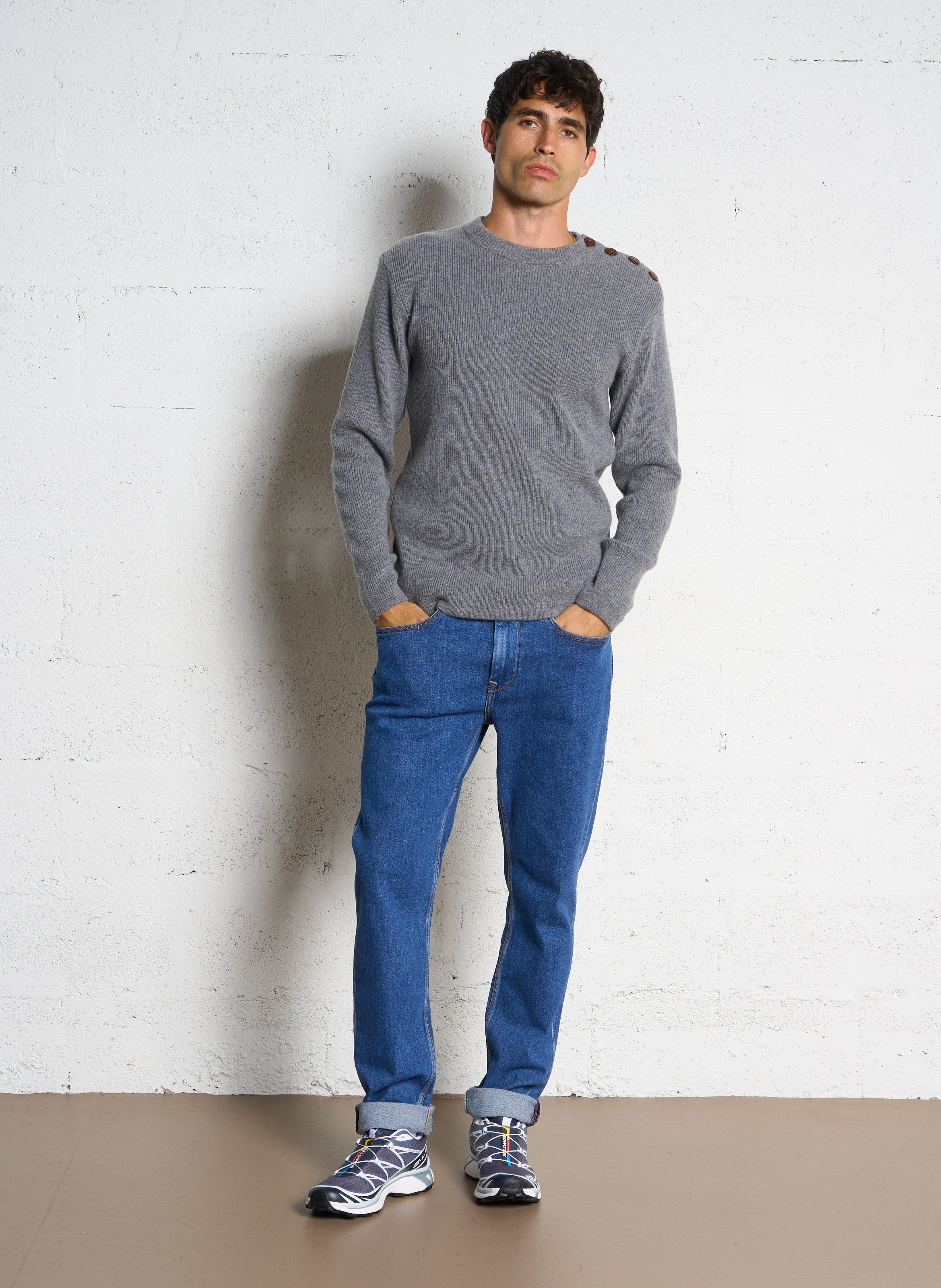 - Straight-leg jeans
- 5 pockets
- Straight cut
- Faded effect PEPE JEANS Blue