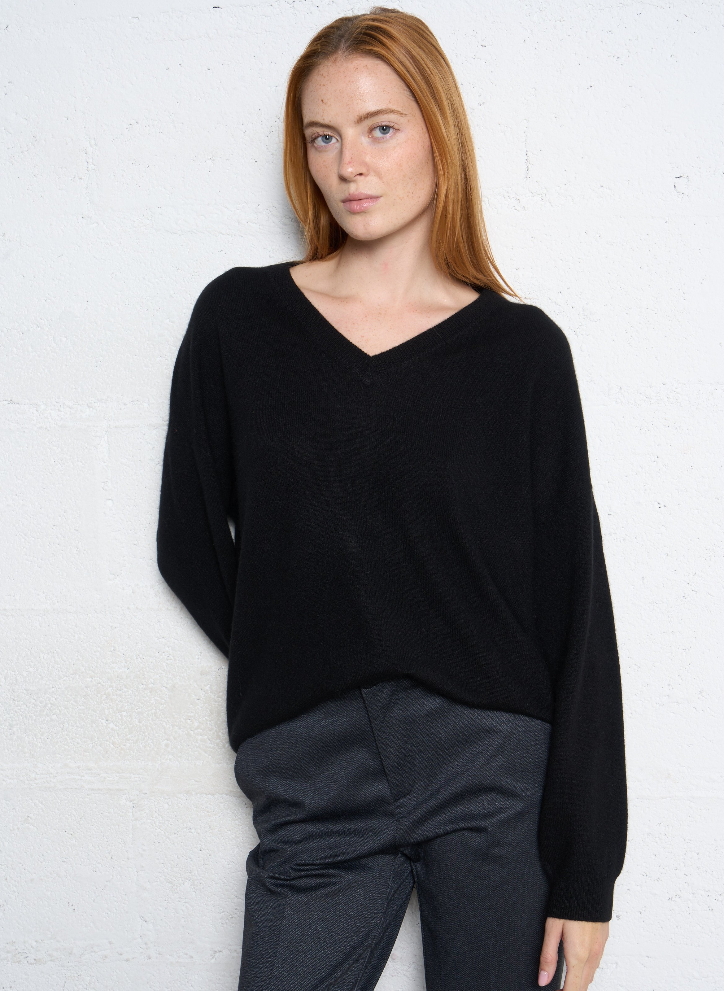Pull oversize col V en cachemire SUD EXPRESS Noir
