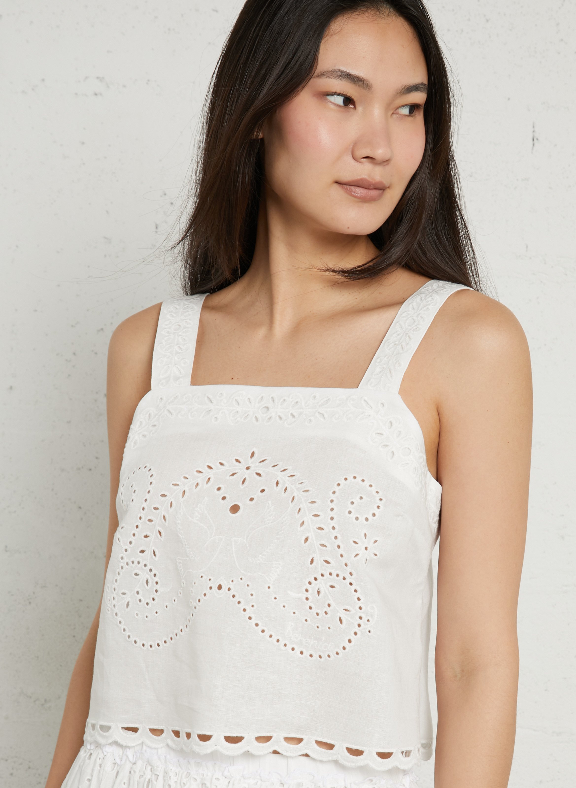 Top with ample linen and cotton. BERENICE White