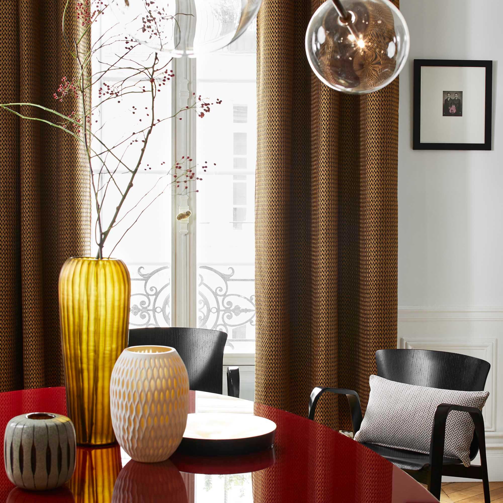 Rideau à oeillets noirs doublé MADURA Noir