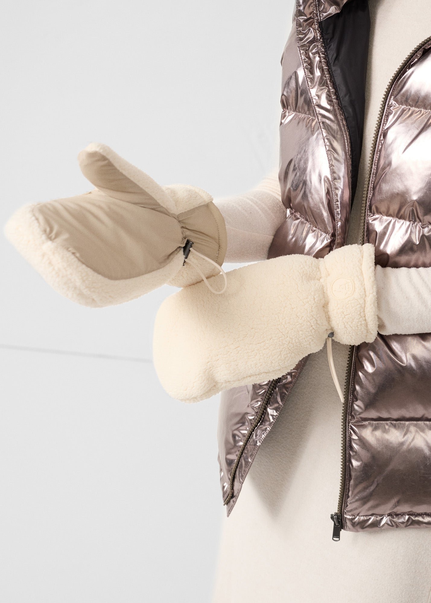 Sherpa Blade Sherpa Mittens JOTT White