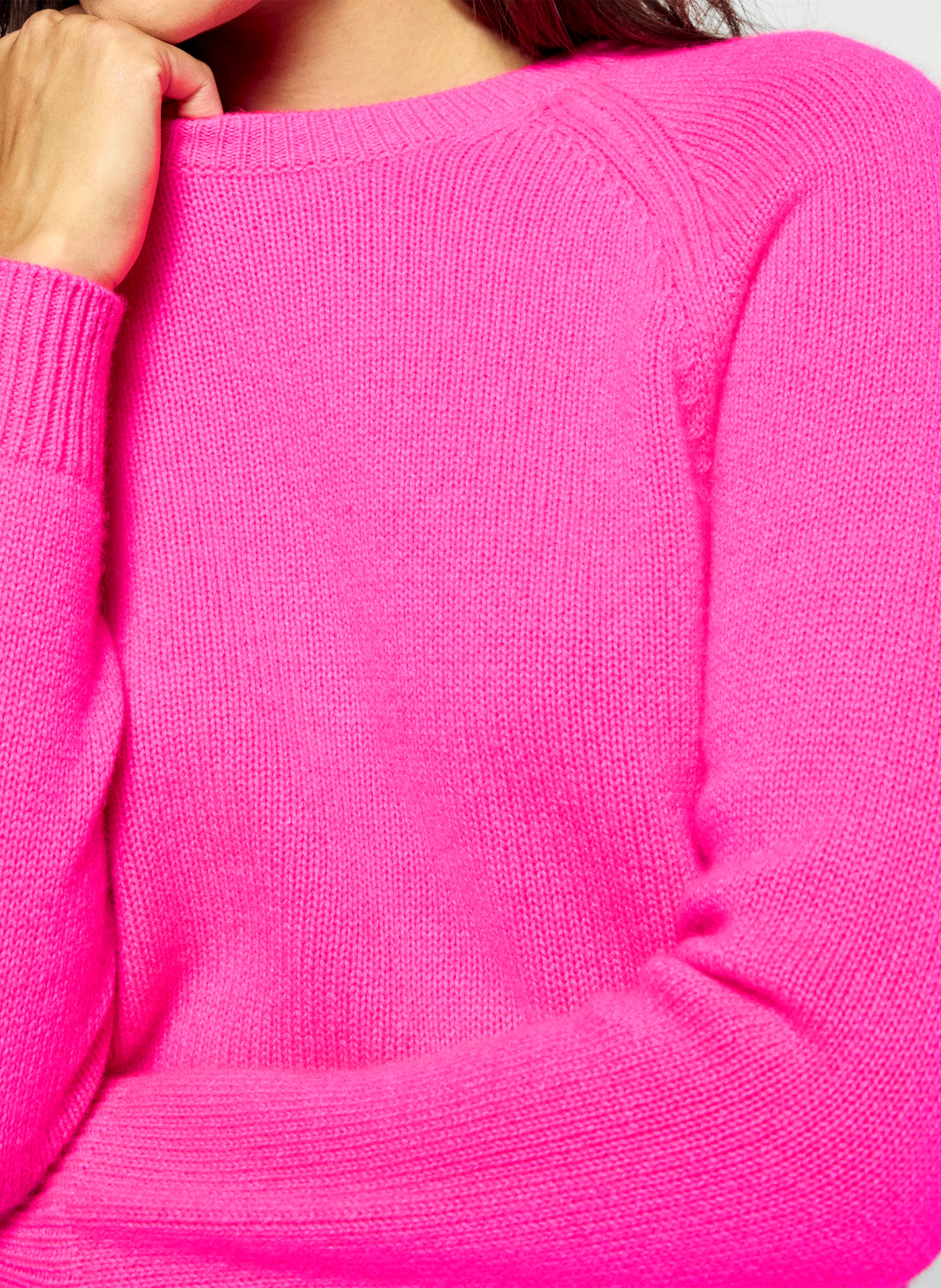 Short straight cashmere sweater FROM FUTURE Pink