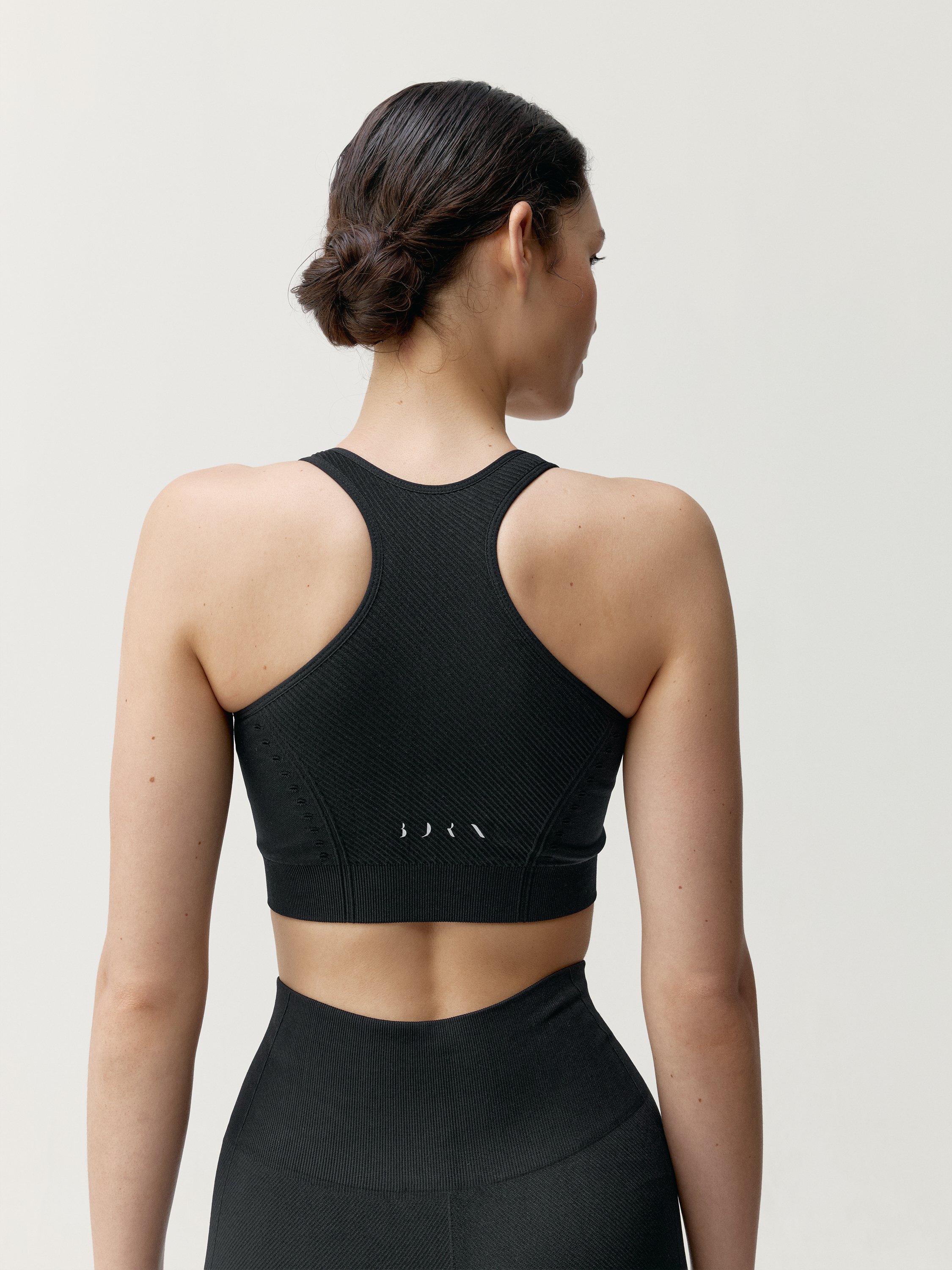 Seamless High-Compression Sports Bra BORN LIVING YOGA Black