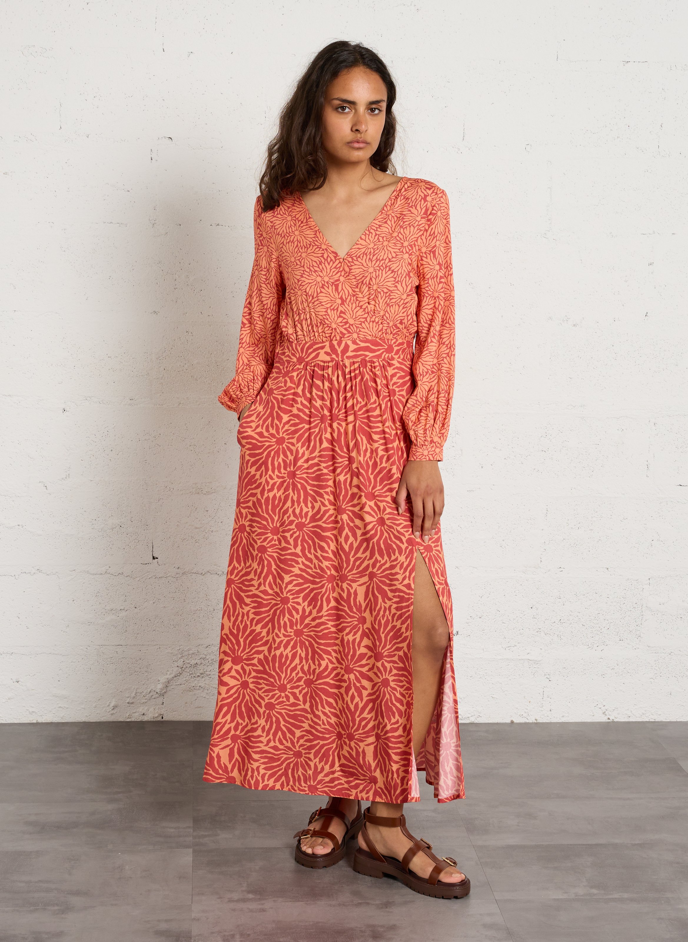 Sandales compensées en cuir COSMOPARIS Marron