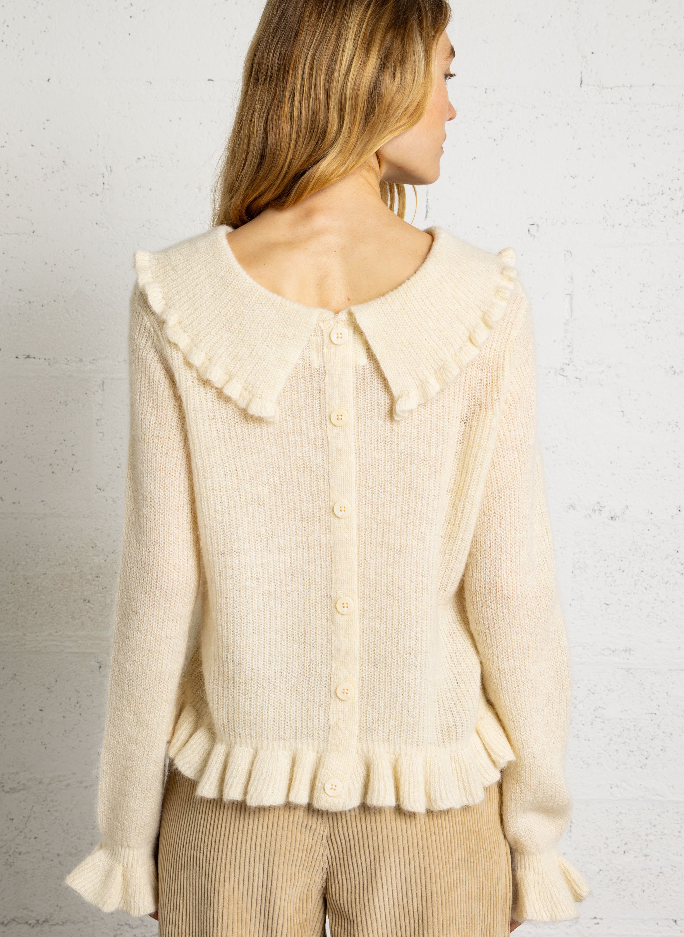 Ruffled collar jumper with a buttoned back in wool and silk DES PETITS HAUTS Beige