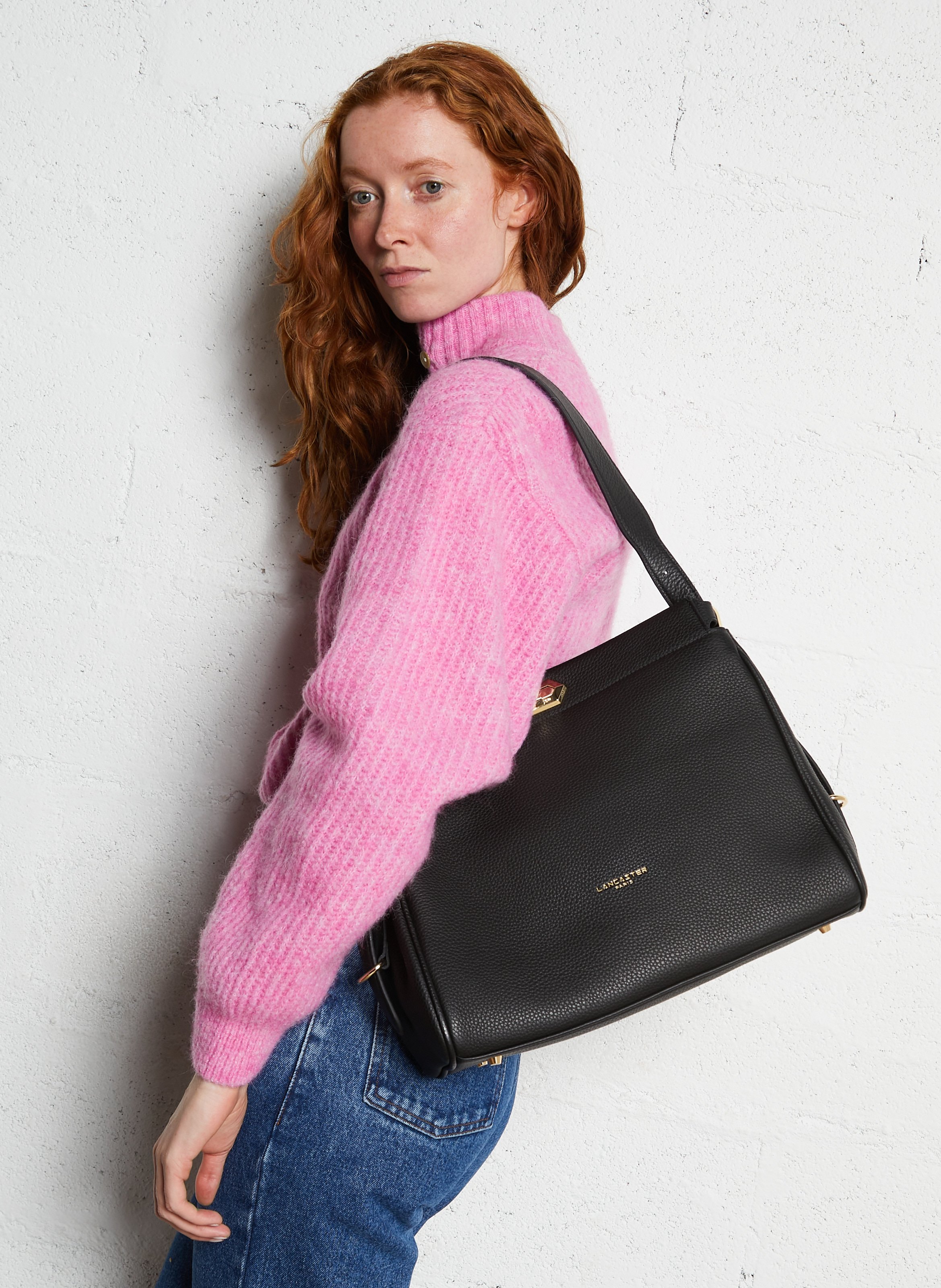 Hobo bag with grained leather clasp LANCASTER PARIS Black