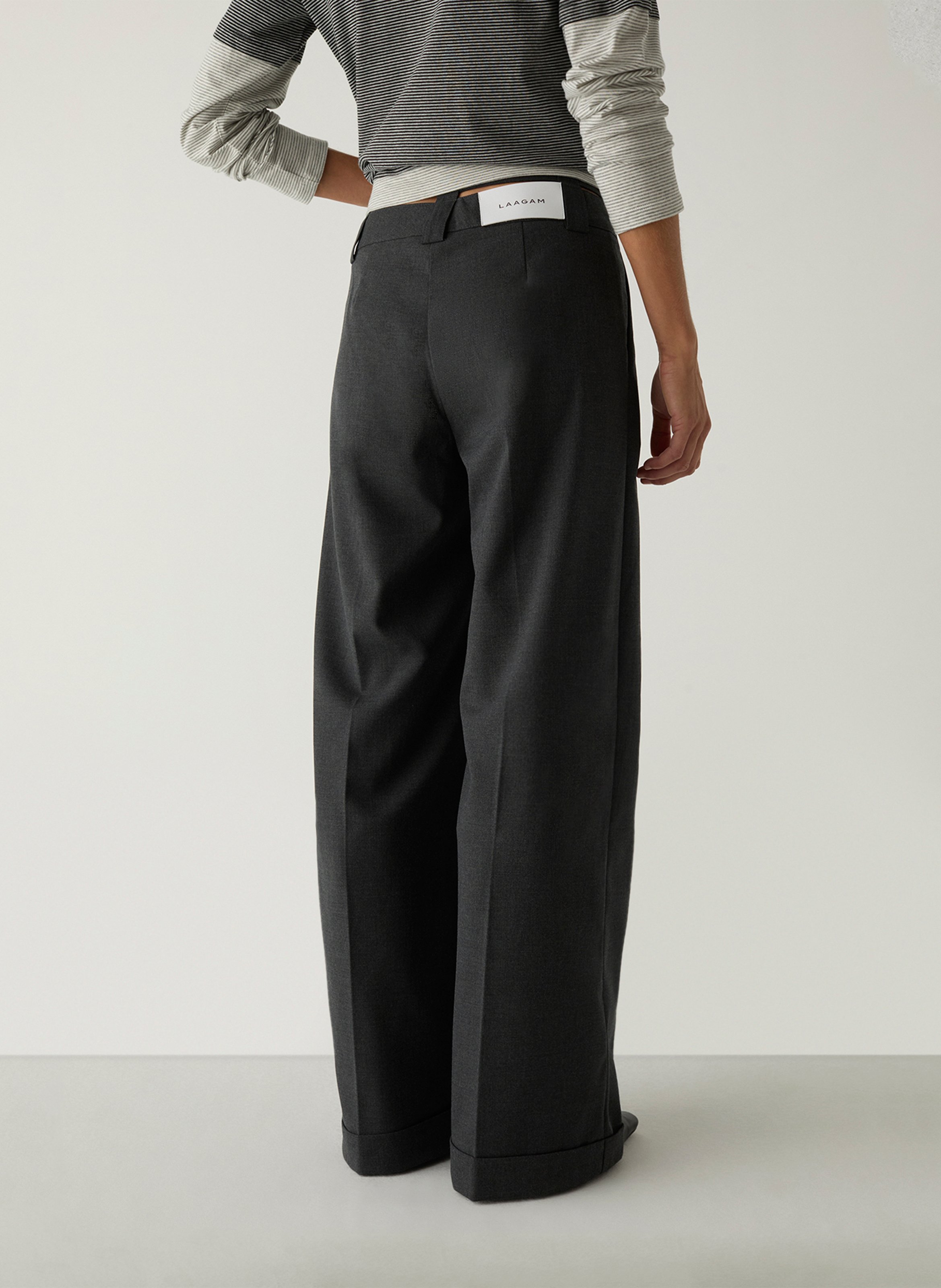 High-waisted straight pleated pants LAAGAM Grey