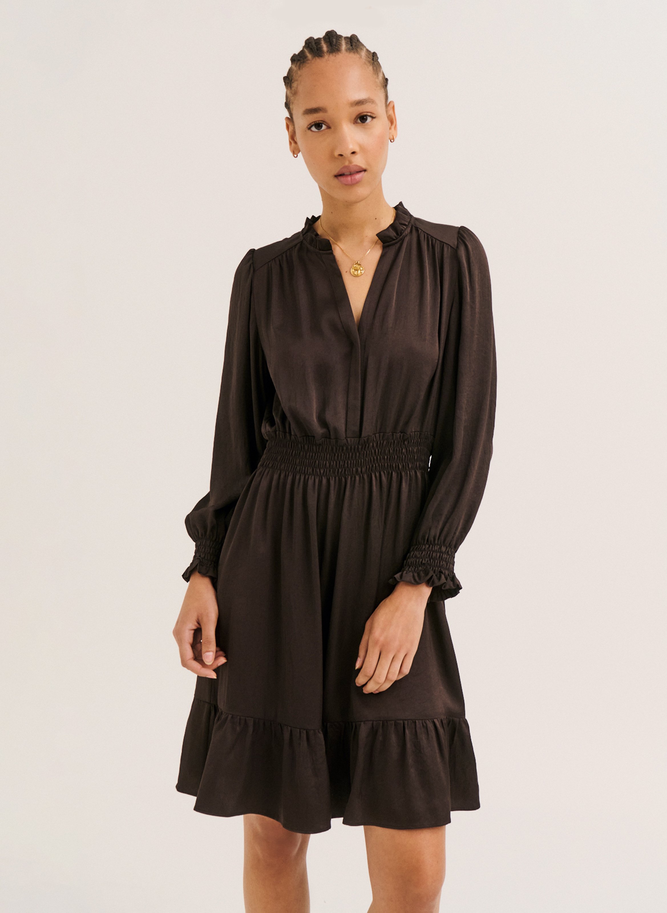 Tailliertes Kurzkleid mit Henley-Ausschnitt PABLO Braun